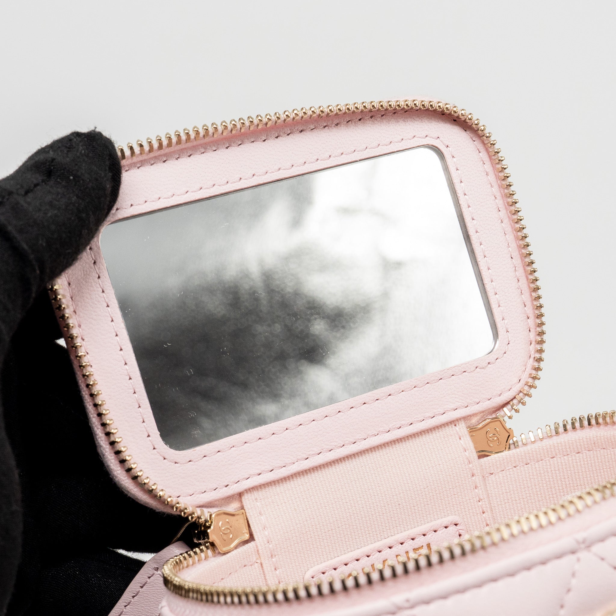 CHANEL TOP HANDLE MINI VANITY CASE WITH CHAIN LAMBSKIN LIGHT PINK LGHW