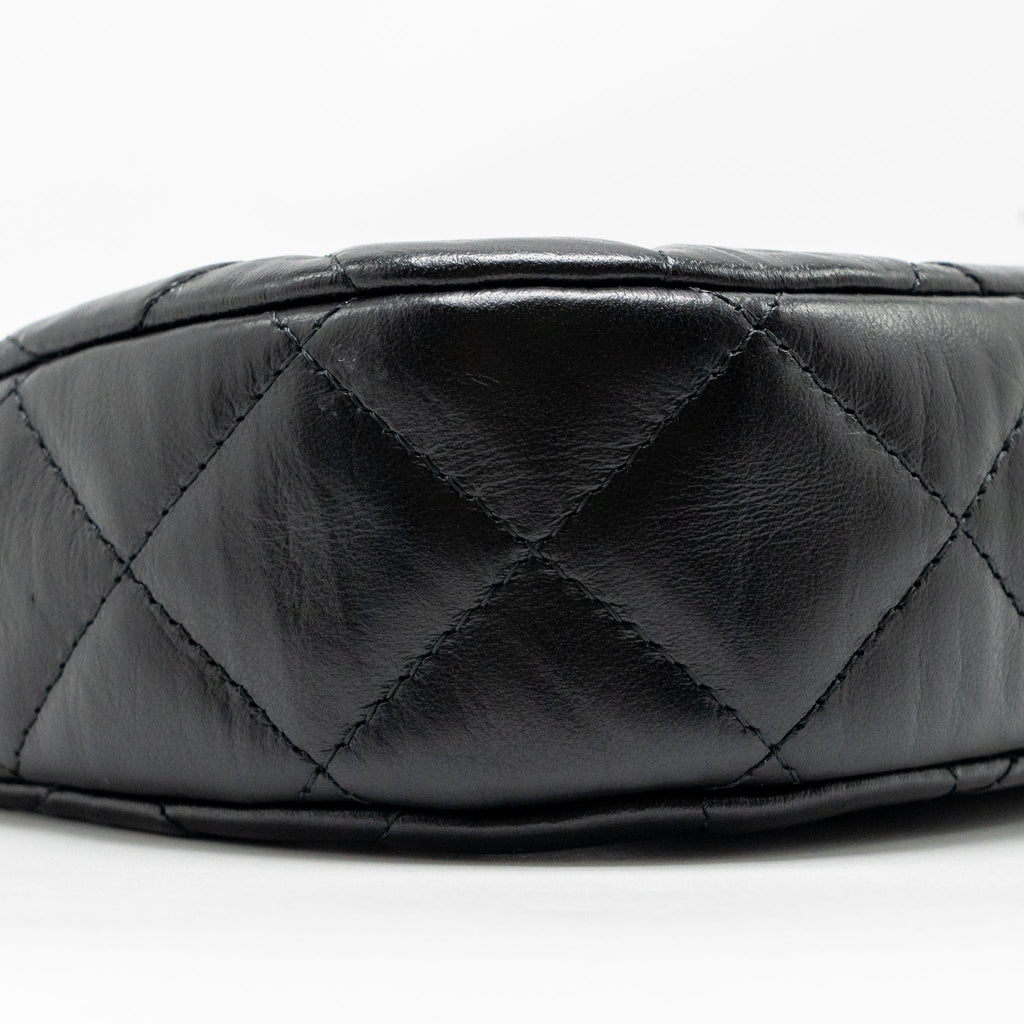 CHANEL 23K SMALL 19 HOBO SHOULDER BAG CALFSKIN BLACK GHW (MICROCHIP)