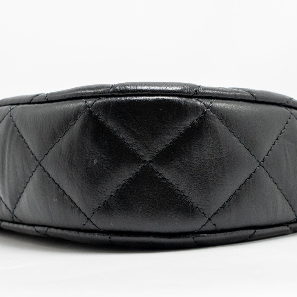 CHANEL 23K SMALL 19 HOBO SHOULDER BAG CALFSKIN BLACK GHW (MICROCHIP)
