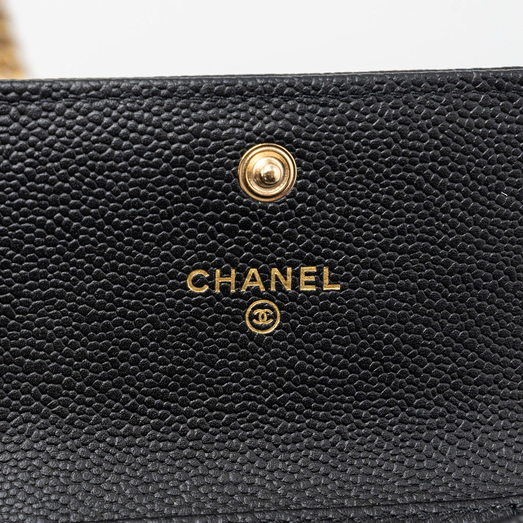 CHANEL BOY CARD HOLDER WITH CHAIN CAVIAR BLACK GHW