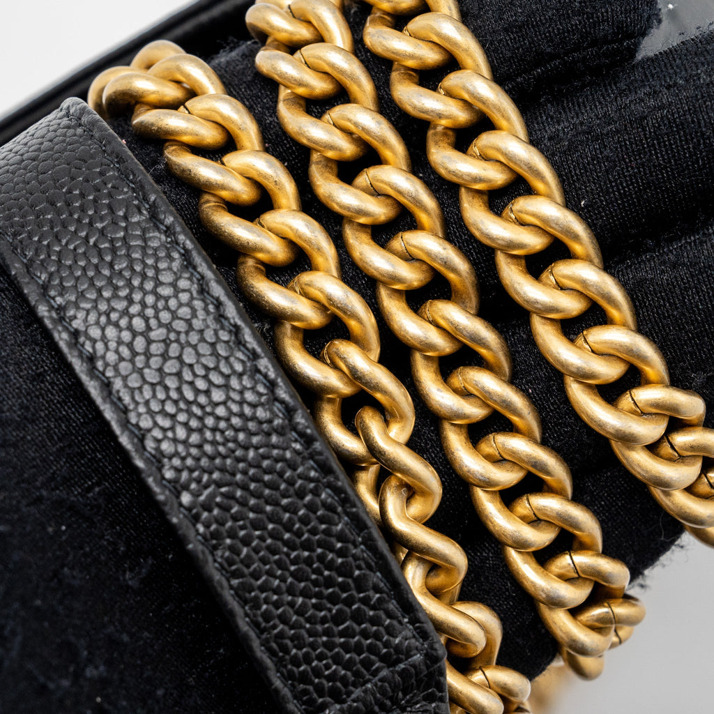 CHANEL BOY CARD HOLDER WITH CHAIN CAVIAR BLACK GHW