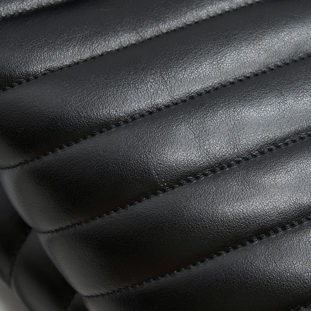 SAINT LAURENT MEDIUM LOULOU BACKPACK BLACK Y MATELASS