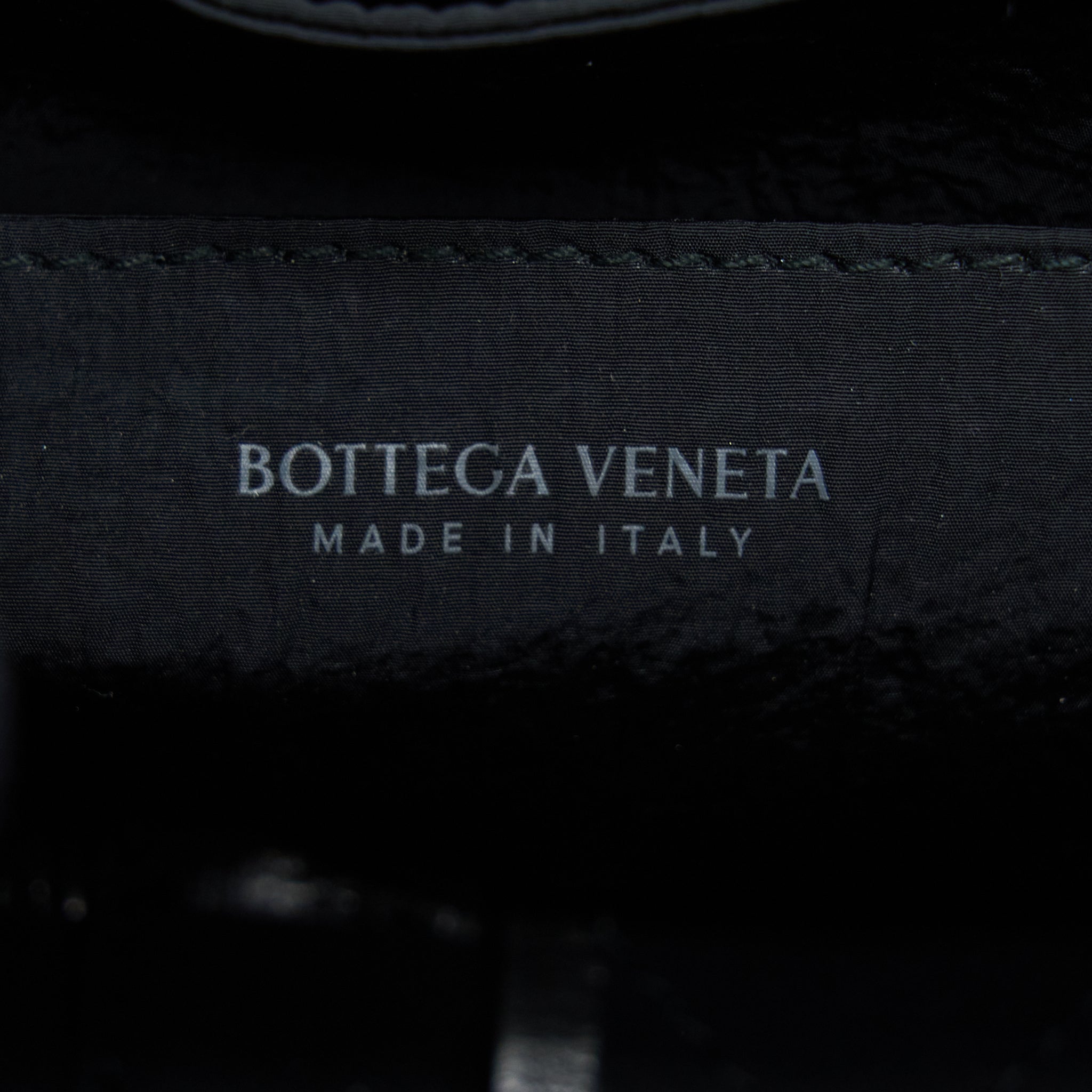 BOTTEGA VENETA CASSETTE BELT BAG CALFSKIN BLACK