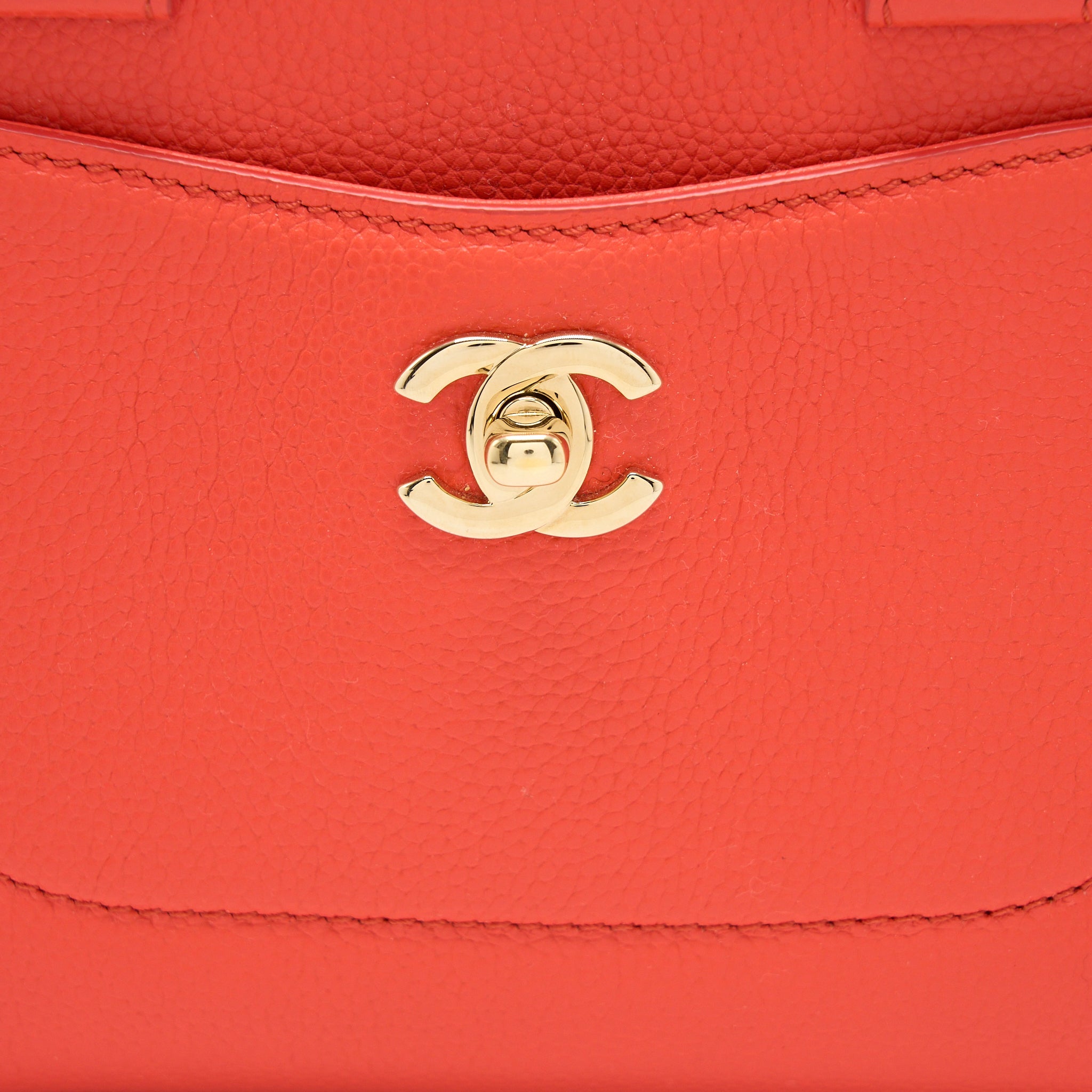 CHANEL NEO EXECUTIVE MINI TOTE CALFSKIN RED GHW