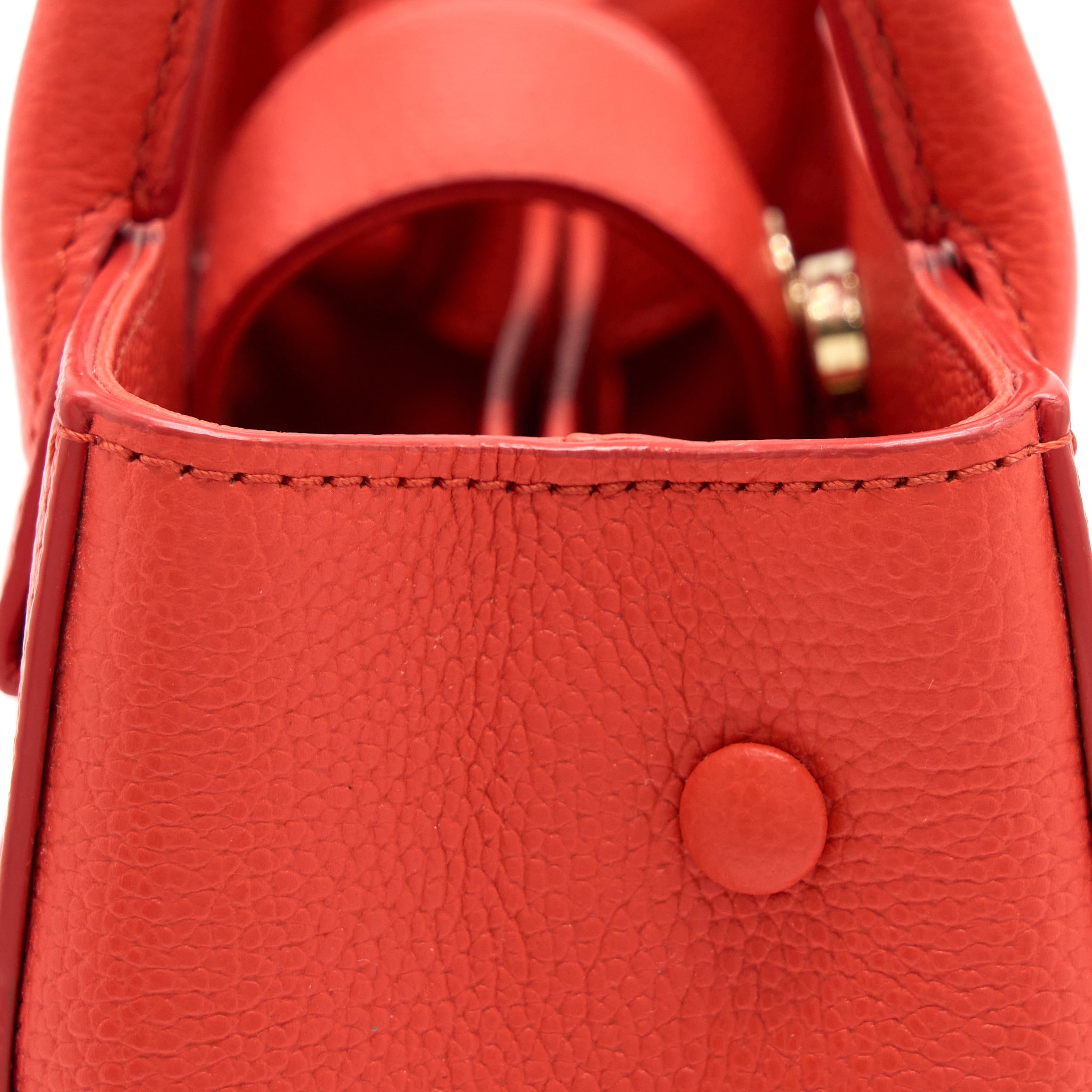 CHANEL NEO EXECUTIVE MINI TOTE CALFSKIN RED GHW