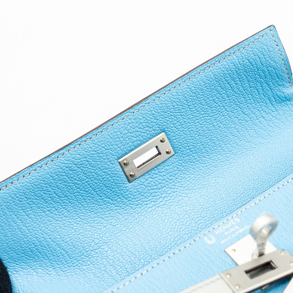 HERMES KELLY 25 SPECIAL ORDER CHÈVRE MYSORE BLUE CELESTE / GRIS PERLE BRUSHED SHW