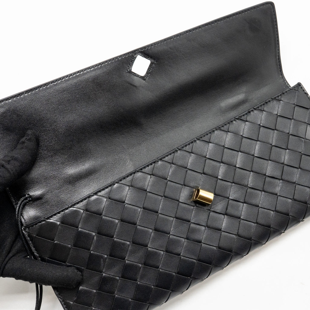 BOTTEGA VENETA ANDIAMO CLUTCH INTRECCIATO CALFSKIN BLACK GHW
