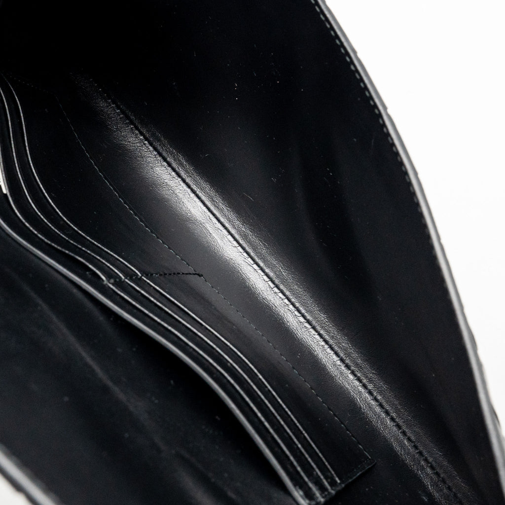 BOTTEGA VENETA ANDIAMO CLUTCH INTRECCIATO CALFSKIN BLACK GHW