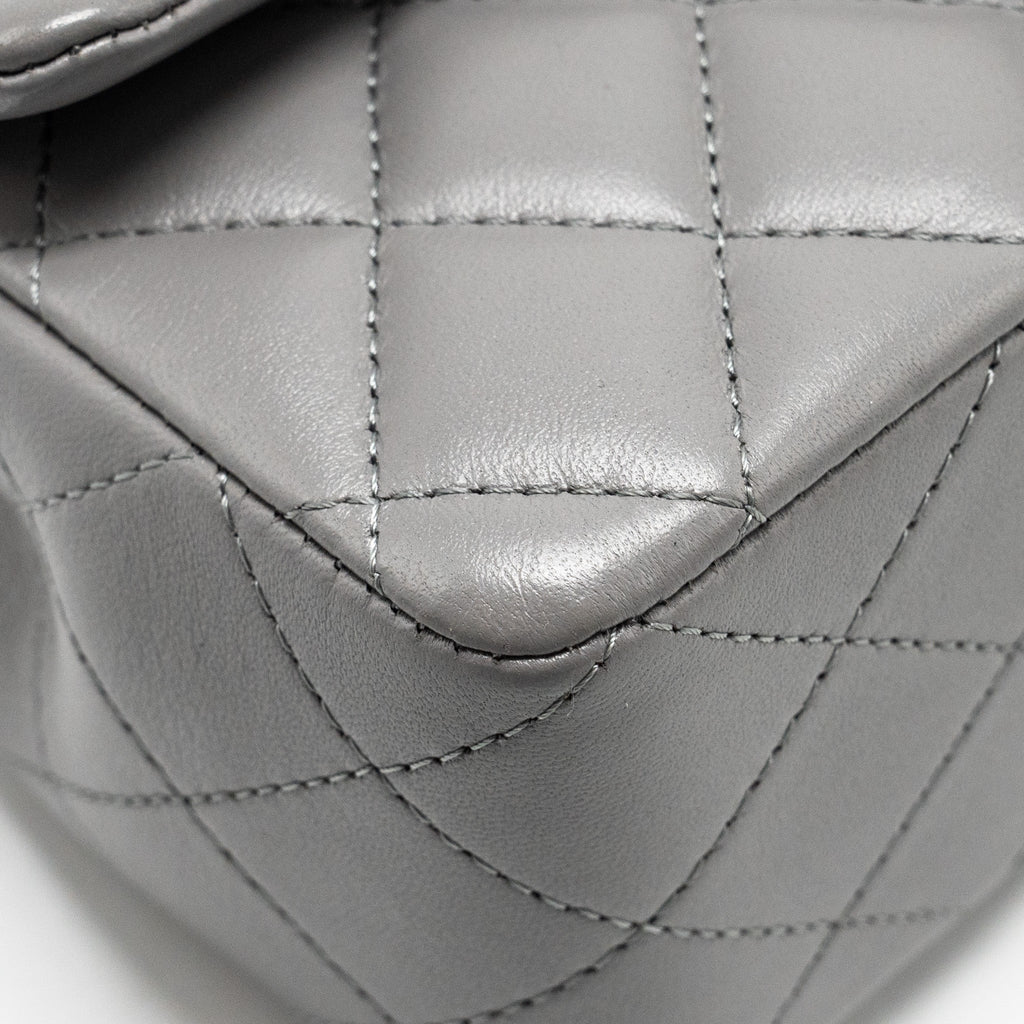 CHANEL 22K METAL TOP HANDLE MINI RECTANGULAR FLAP BAG LAMBSKIN GREY GHW (MICROCHIP)