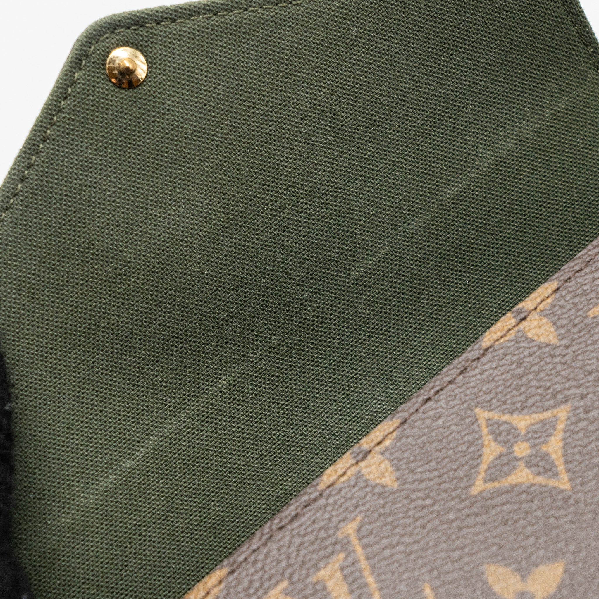 LOUIS VUITTON FELICIE STRAP & GO MONOGRAM CANVAS GHW (NEW VERSION)