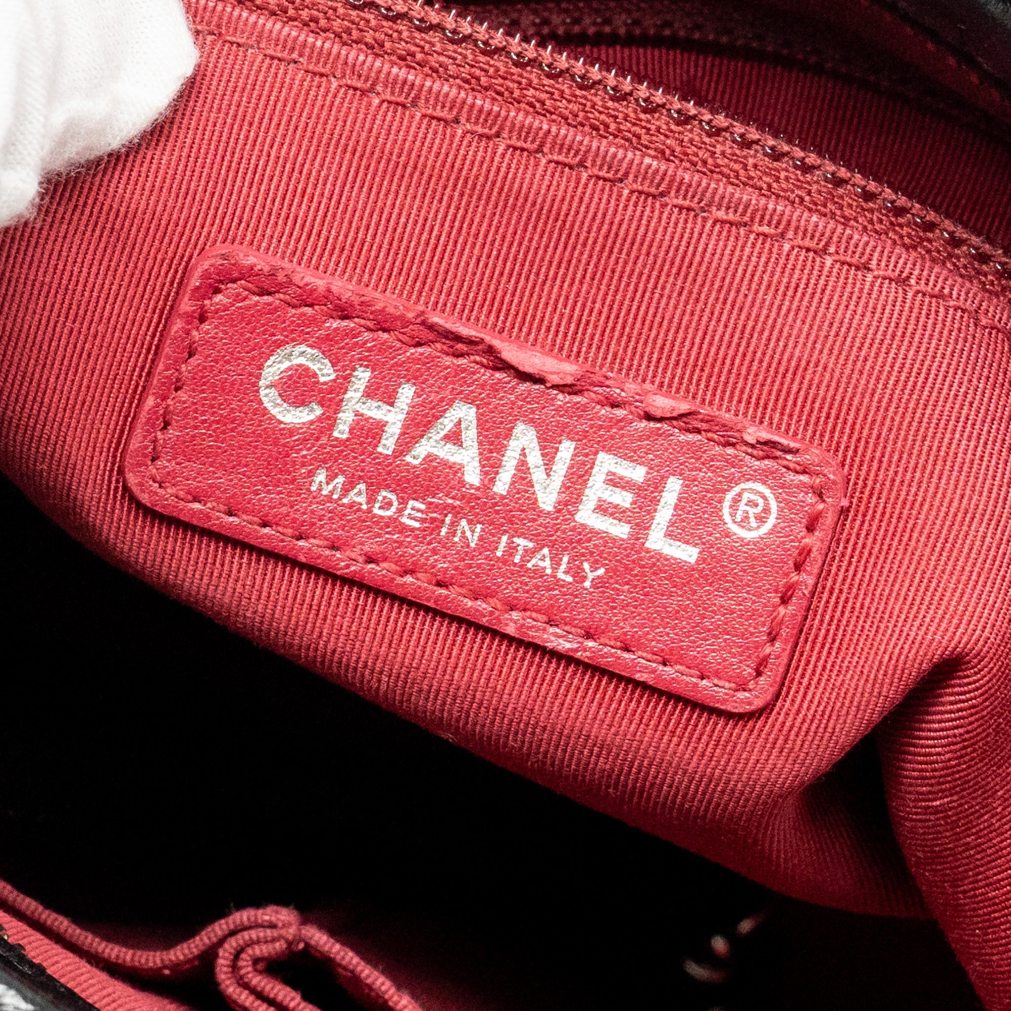 CHANEL GABRIELLE HOBO BAG SHINY CALFSKIN BLACK MULTICOLOUR HARDWARE