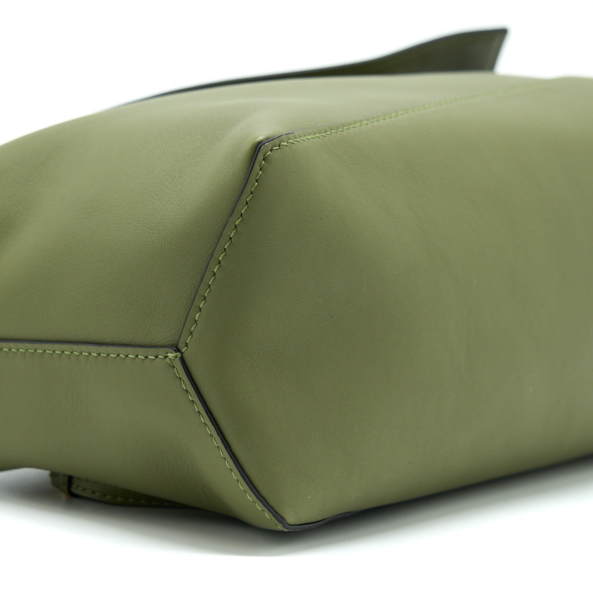 LOEWE PUZZLE HOBO BAG NAPA CALFSKIN AVOCADO GREEN GHW