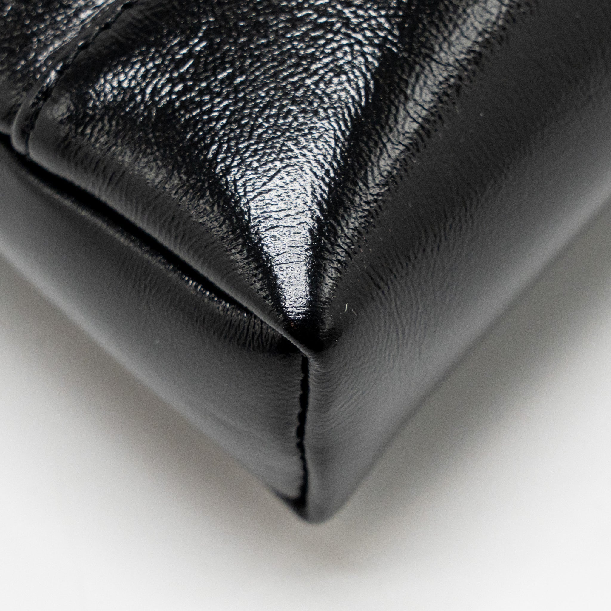 CHANEL MINI 31 CLUTCH WITH CHAIN SHINY CALFSKIN BLACK LGHW (MICROCHIP)