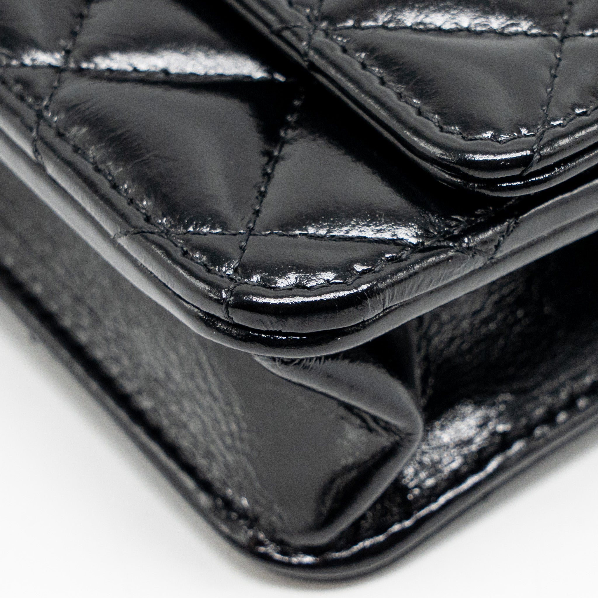 CHANEL 24A DETAILED CHAIN WALLET ON CHAIN SHINY CALFSKIN BLACK GHW (MICROCHIP）