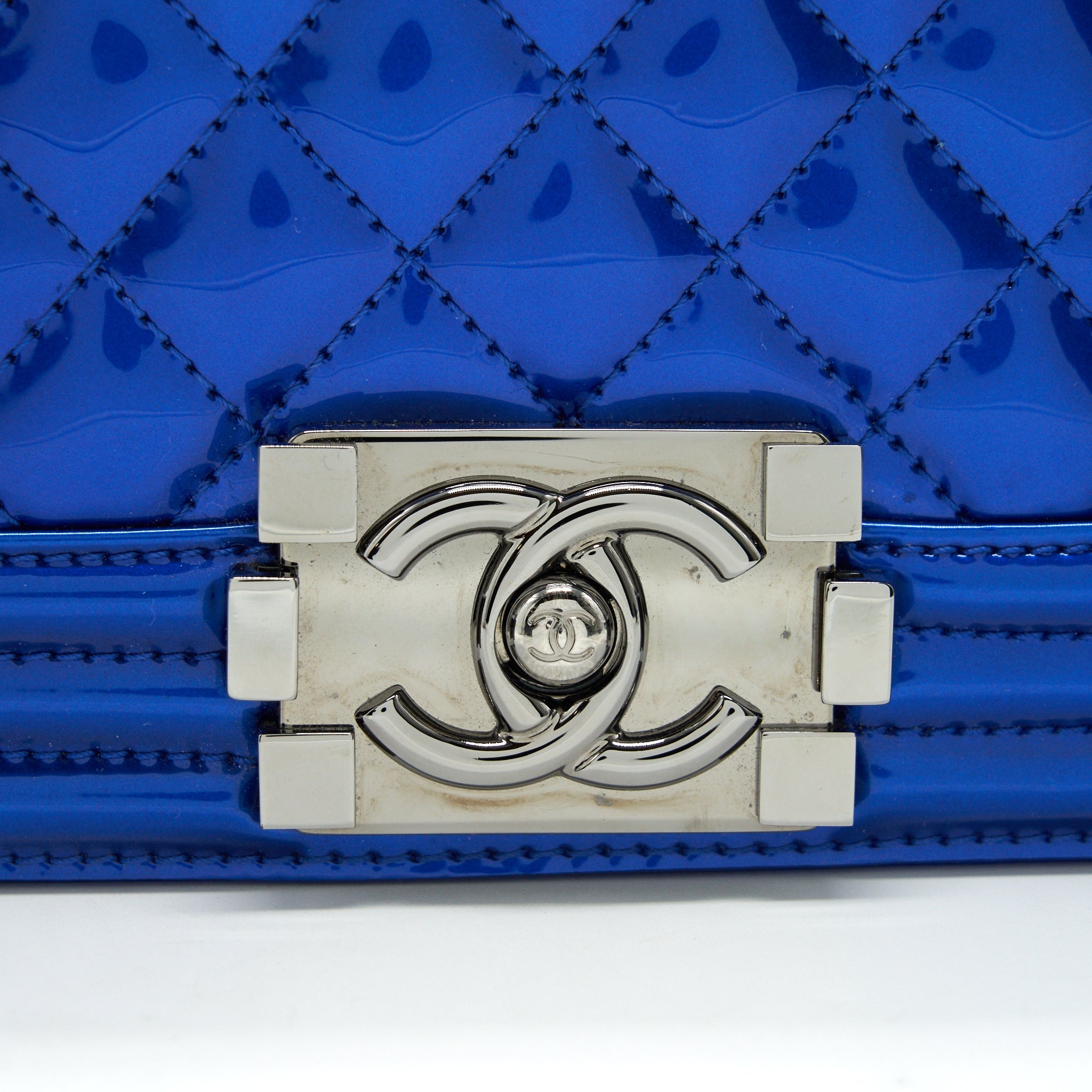 CHANEL MEDIUM LE BOY BAG IN METALLIC BLUE SHW