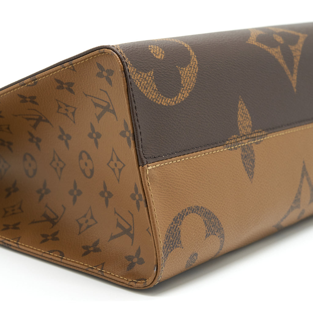 LOUIS VUITTON ON THE GO MM MONOGRAM CANVAS