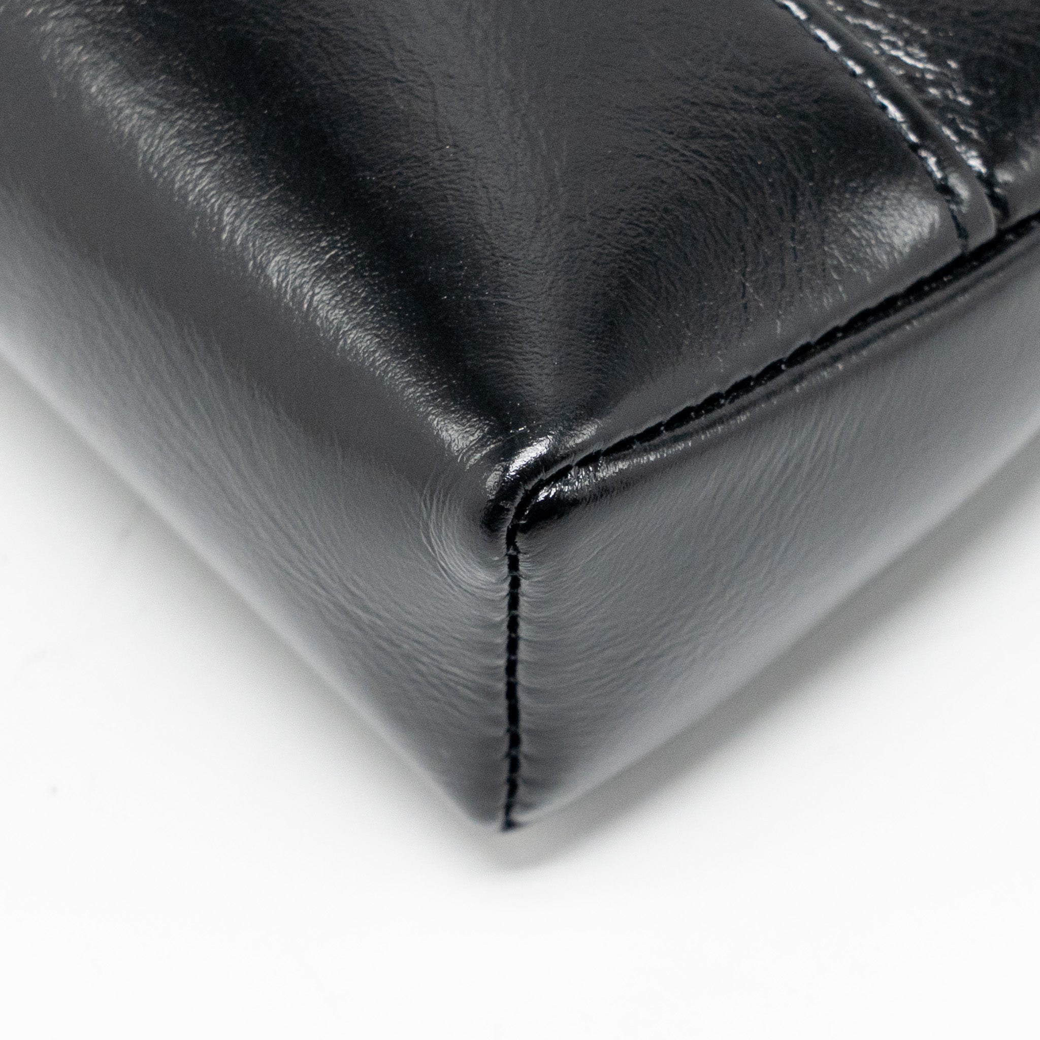 CHANEL 24C MINI 31 CLUTCH WITH CHAIN SHINY CALFSKIN BLACK LGHW (MICROCHIP)