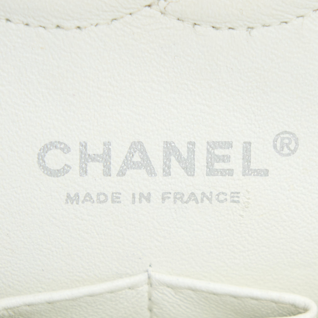 CHANEL MEDIUM CLASSIC FLAP CAVIAR WHITE SHW