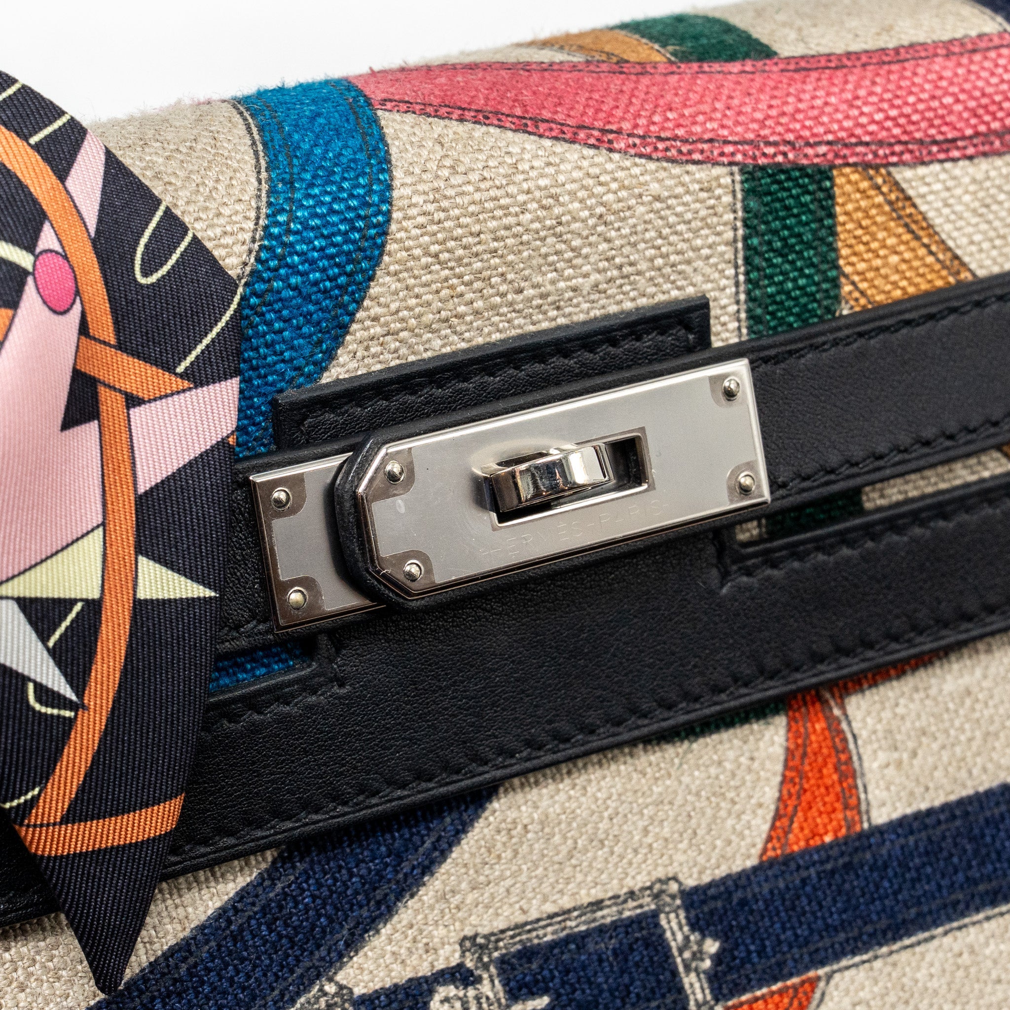 HERMES KELLY 32 LIMITED EDITION TOILE DE WASHED CANVAS / SWIFT LEATHER BLACK / CAVALCADOUR PRINT SHW
