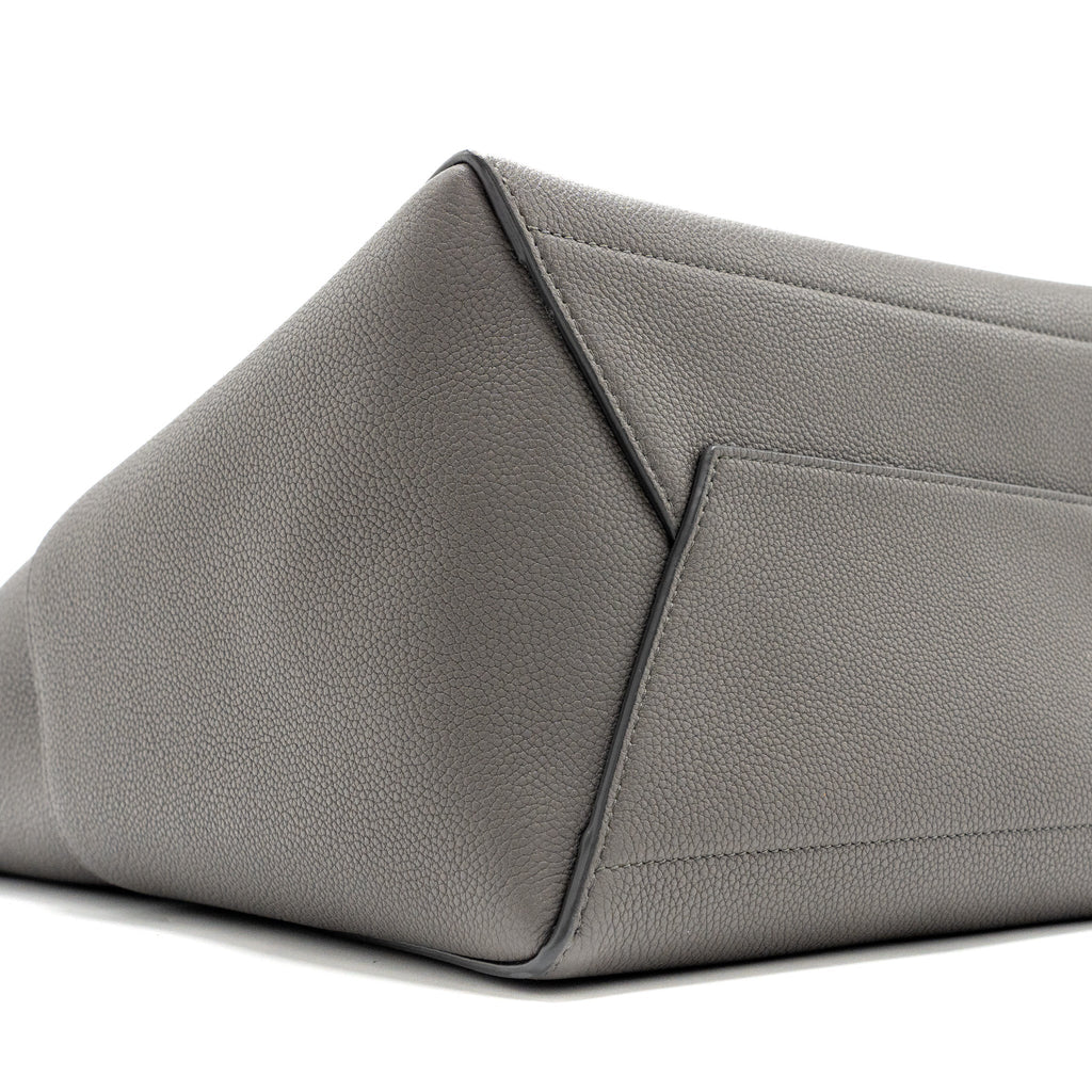 CELINE SANGLE BUCKET BAG GRAINED CALFSKIN GREY GHW