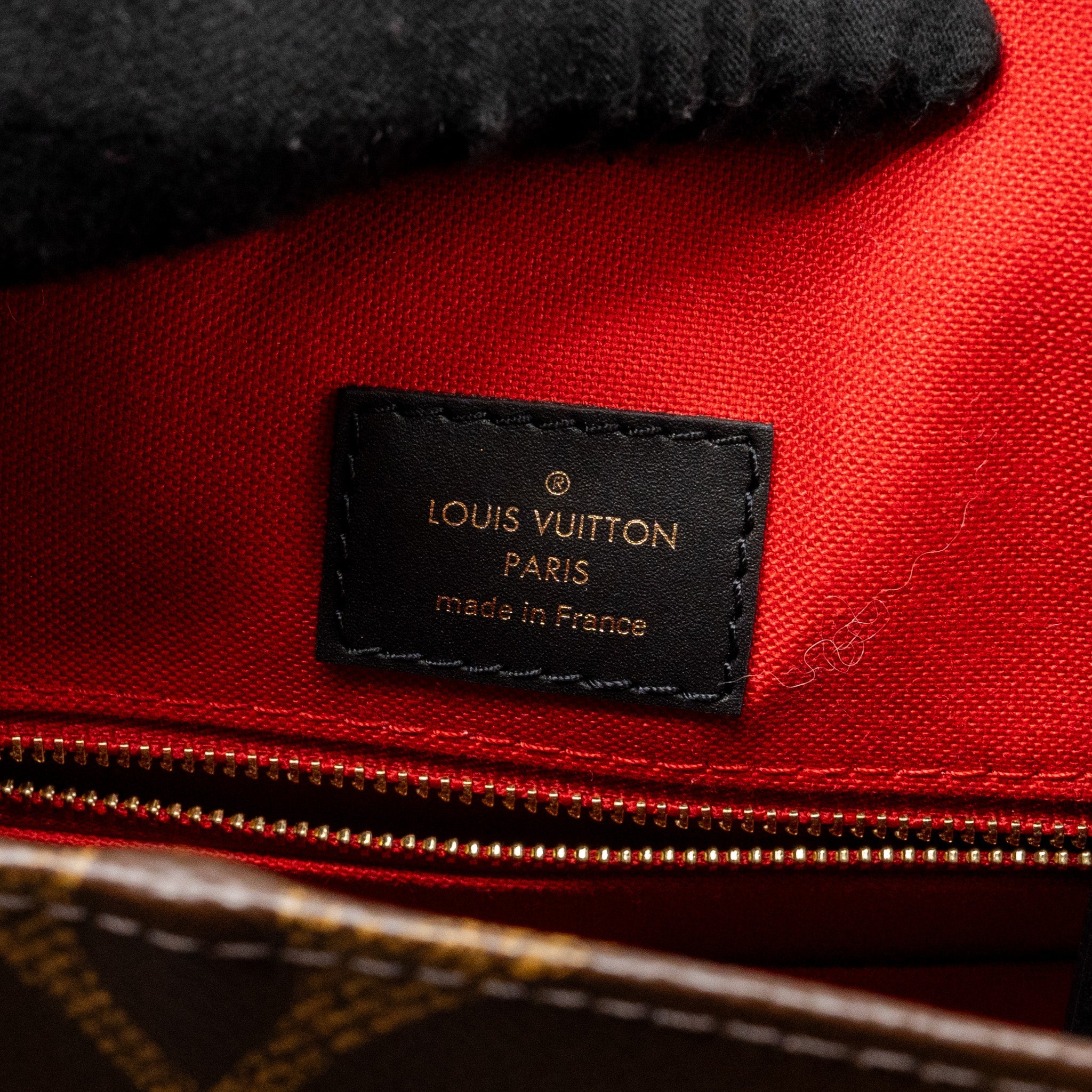 LOUIS VUITTON ONTHEGO MM MONOGRAM CANVAS GHW