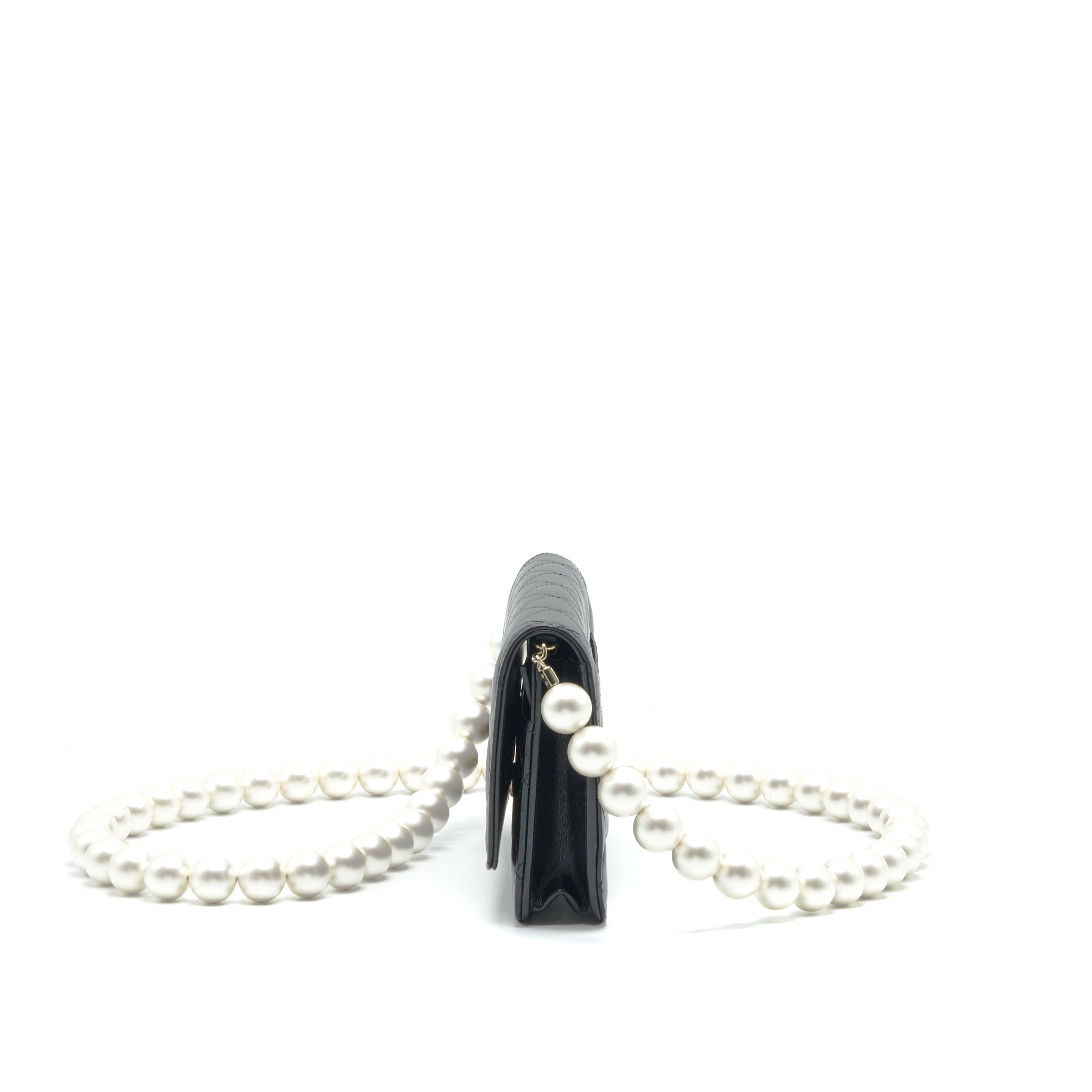 CHANEL GIANT PEARL CRUSH WALLET ON CHAIN BLACK