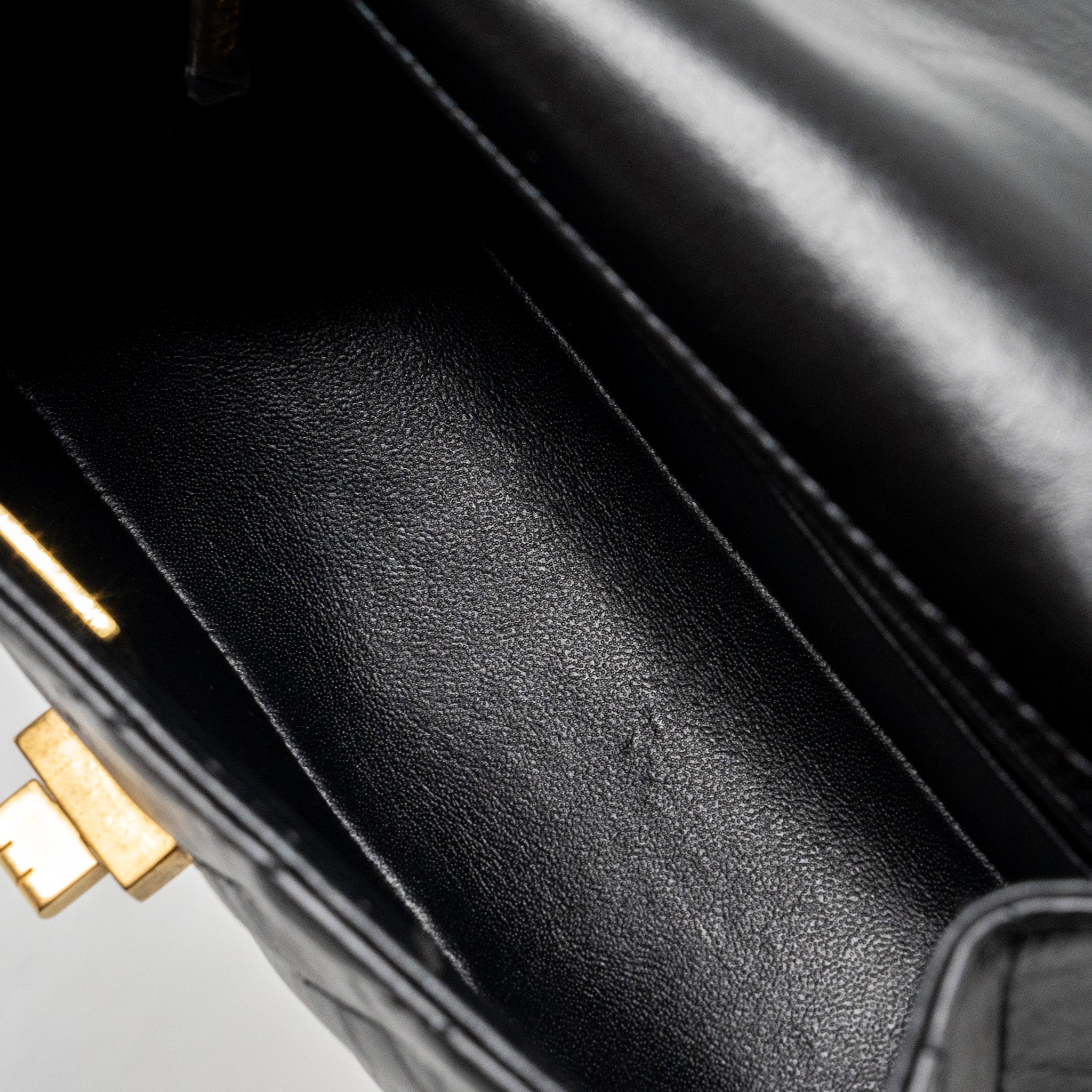 CHANEL MINI 2.55 REISSUE FLAP BAG CHEVRON AGED CALFSKIN BLACK GHW (MICROCHIP)
