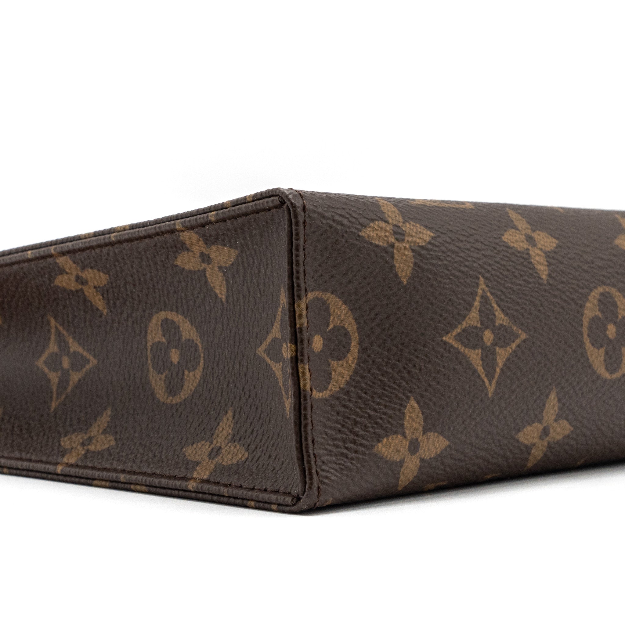 LOUIS VUITTON TOILETRY POCHETTE 26 MONOGRAM CANVAS GHW