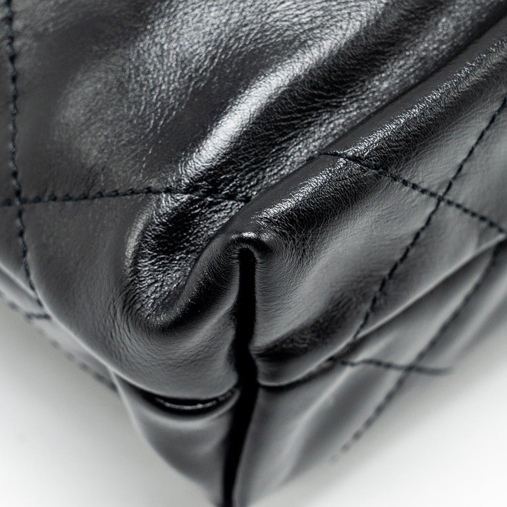 CHANEL MINI 22 BAG CALFSKIN BLACK GHW (MICROCHIP)