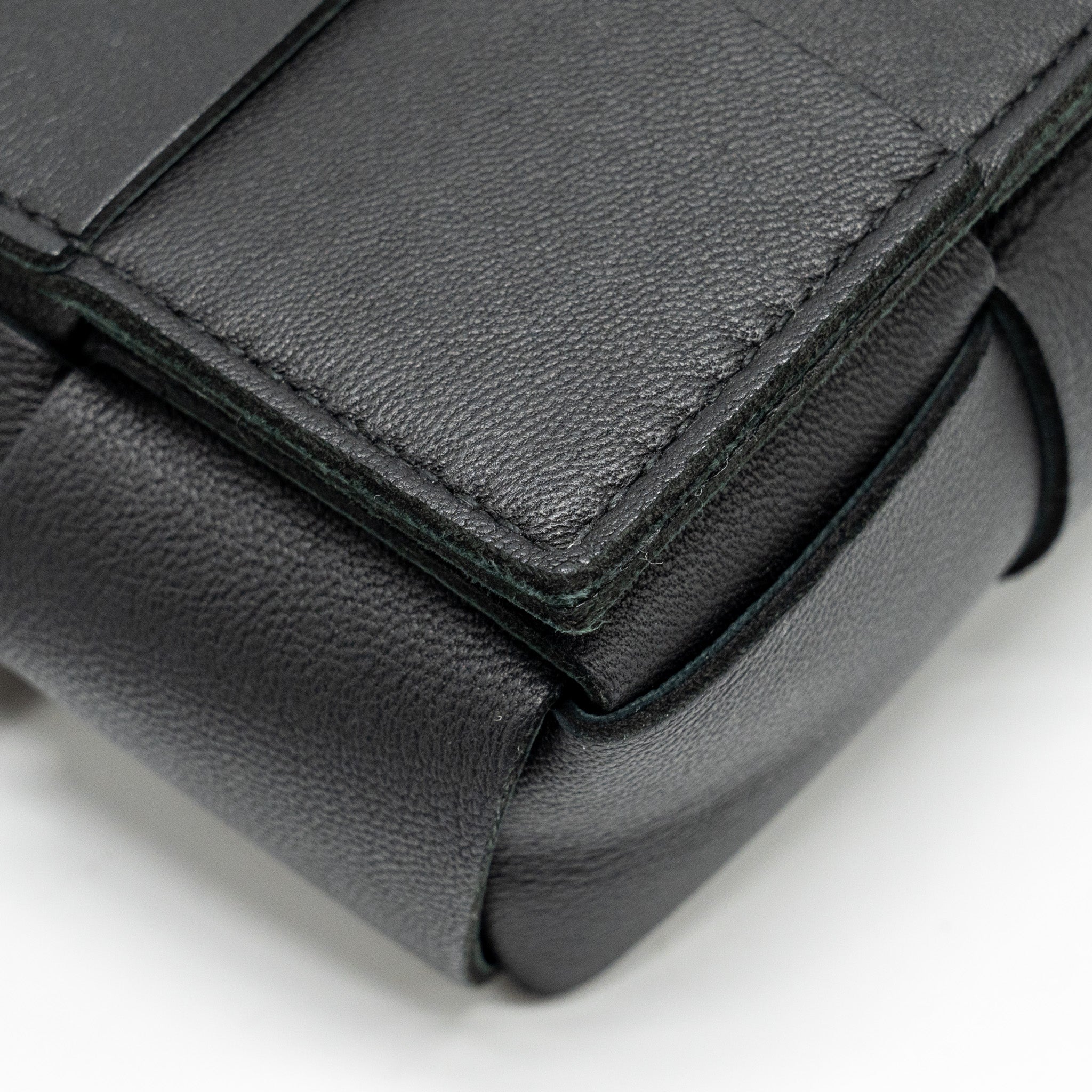 BOTTEGA VENETA CASSETTE BELT BAG LAMBSKIN BLACK GHW