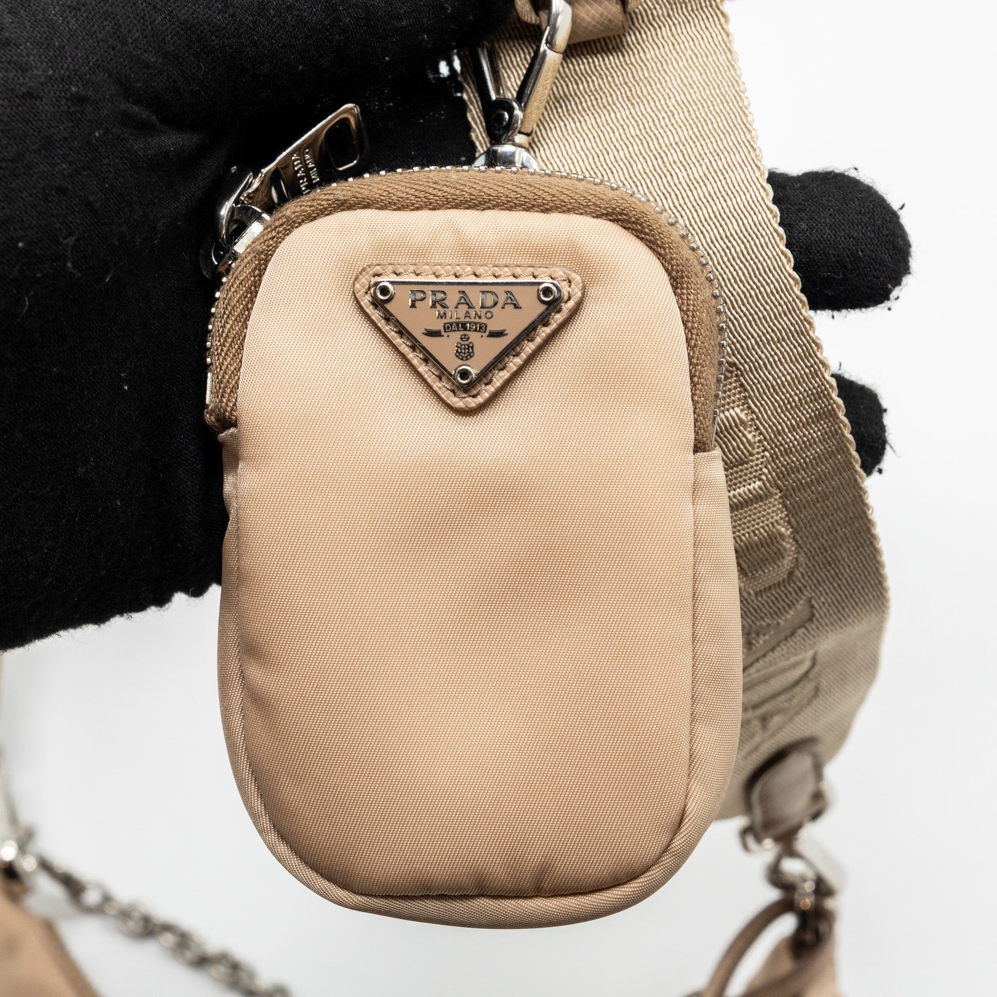 PRADA RE-EDITION 2005 SHOULDER BAG RE-NYLON BEIGE SHW