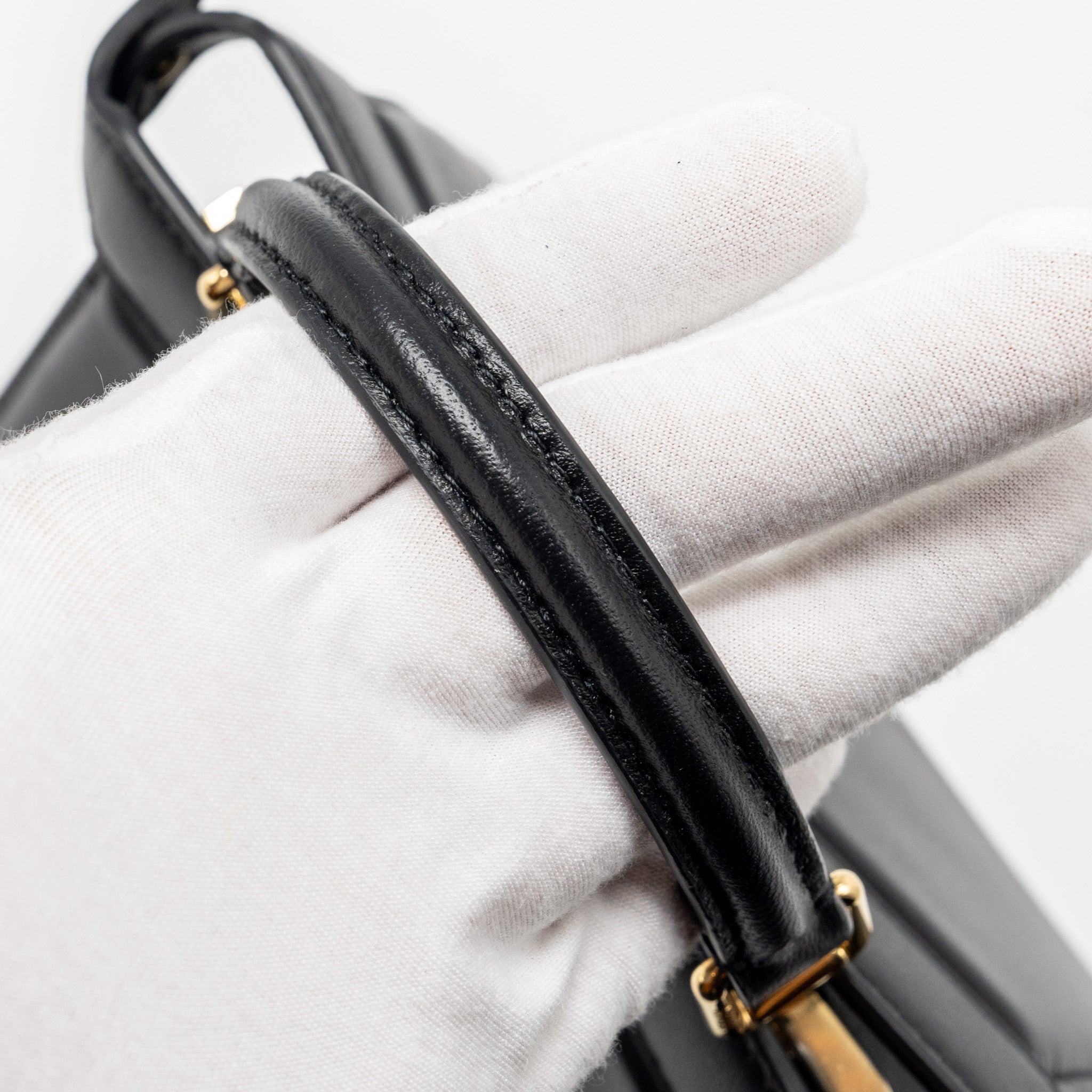FENDI PEEKABOO ISEEU PETIT LAMBSKIN BLACK GHW