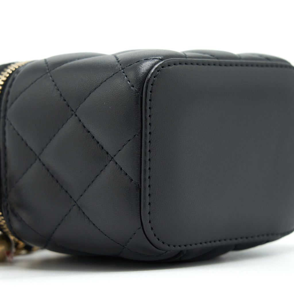 CHANEL 22S PEARL CRUSH MINI VANITY WITH CHAIN LAMBSKIN BLACK WITH GHW