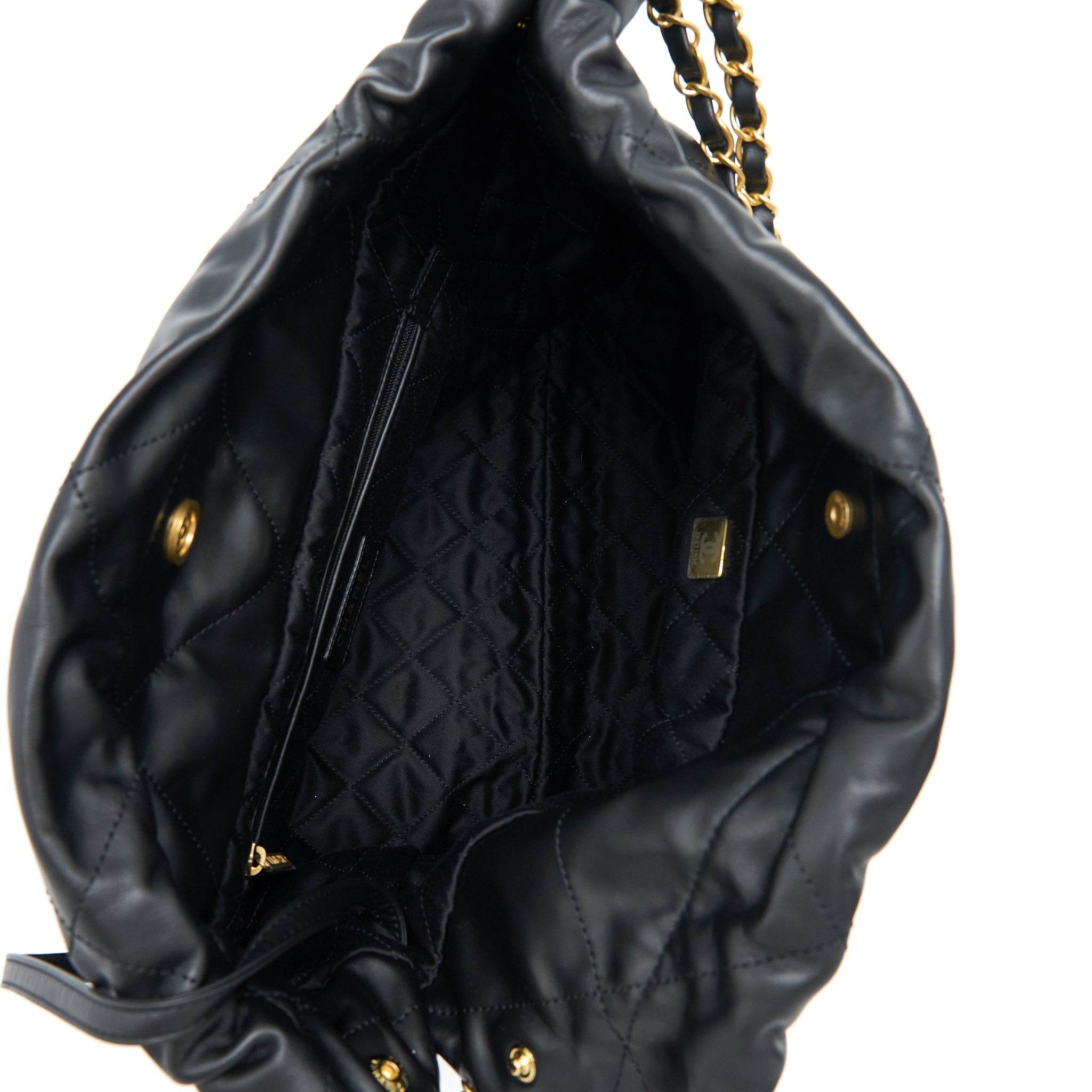 CHANEL 22 BAG MEDIUM SHINY CALFSKIN BLACK GHW (MICROCHIP)