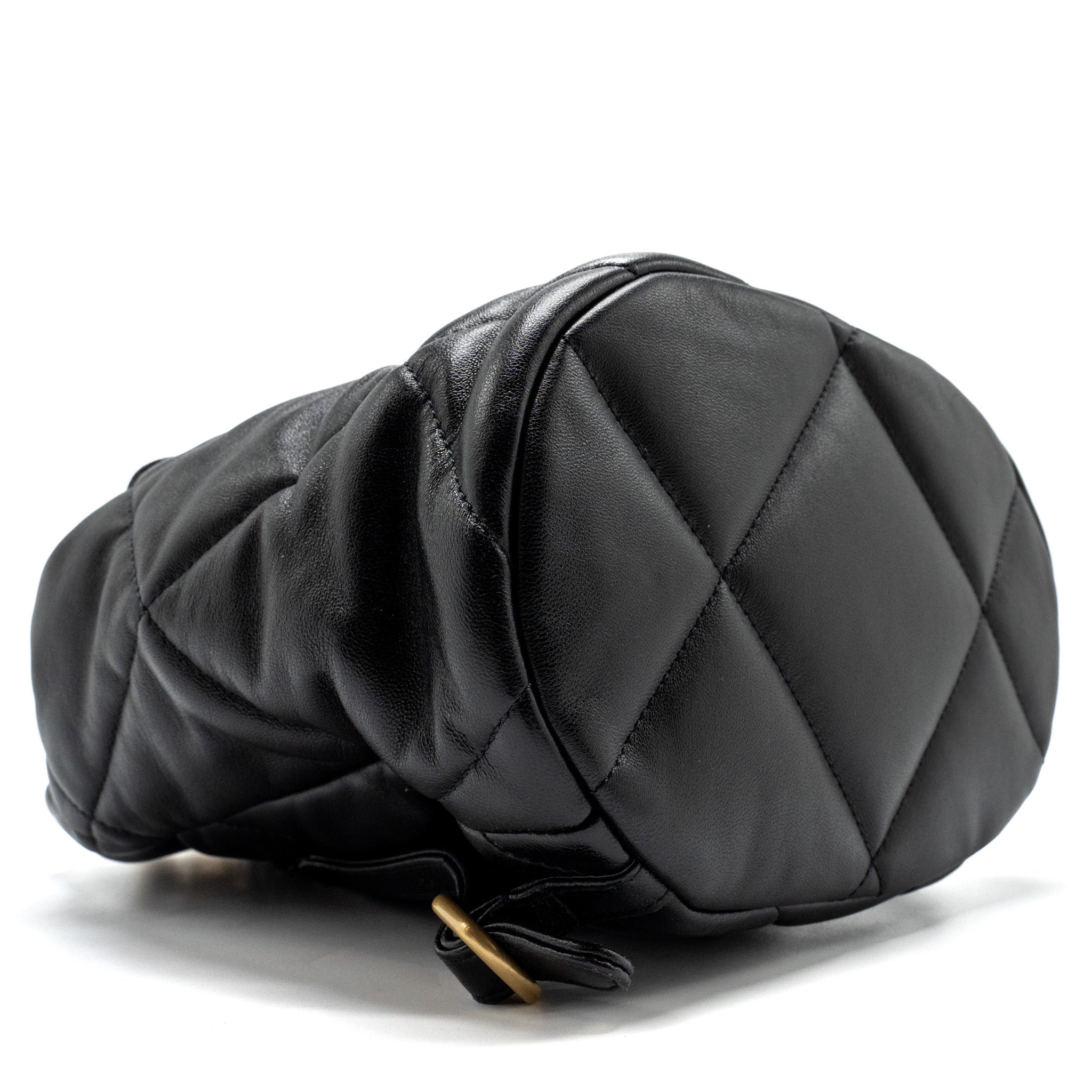 CHANEL 24C 19 BACKPACK SHINY LAMBSKIN BLACK MULTICOLOUR HARDWARE(MICROCHIP)