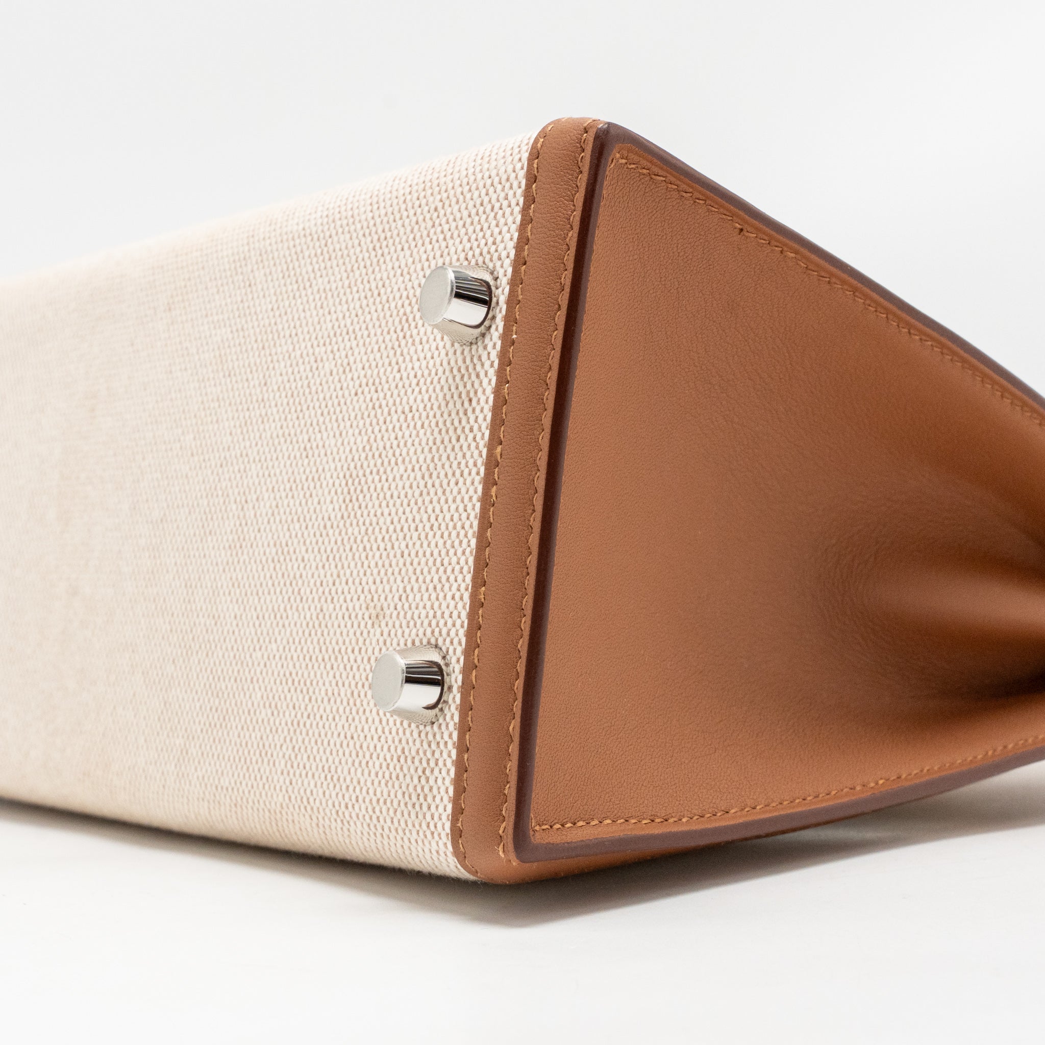 HERMES KELLY 25 TOILE H/SWIFT ECRU-BEIGE/GOLD SHW