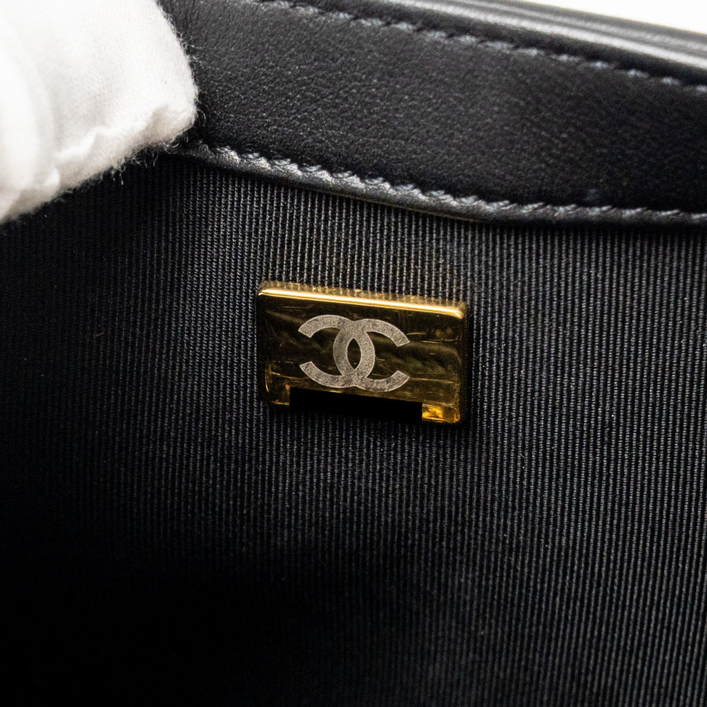 CHANEL MEDIUM BOY BAG CALFSKIN BLACK GHW (MICROCHIP)
