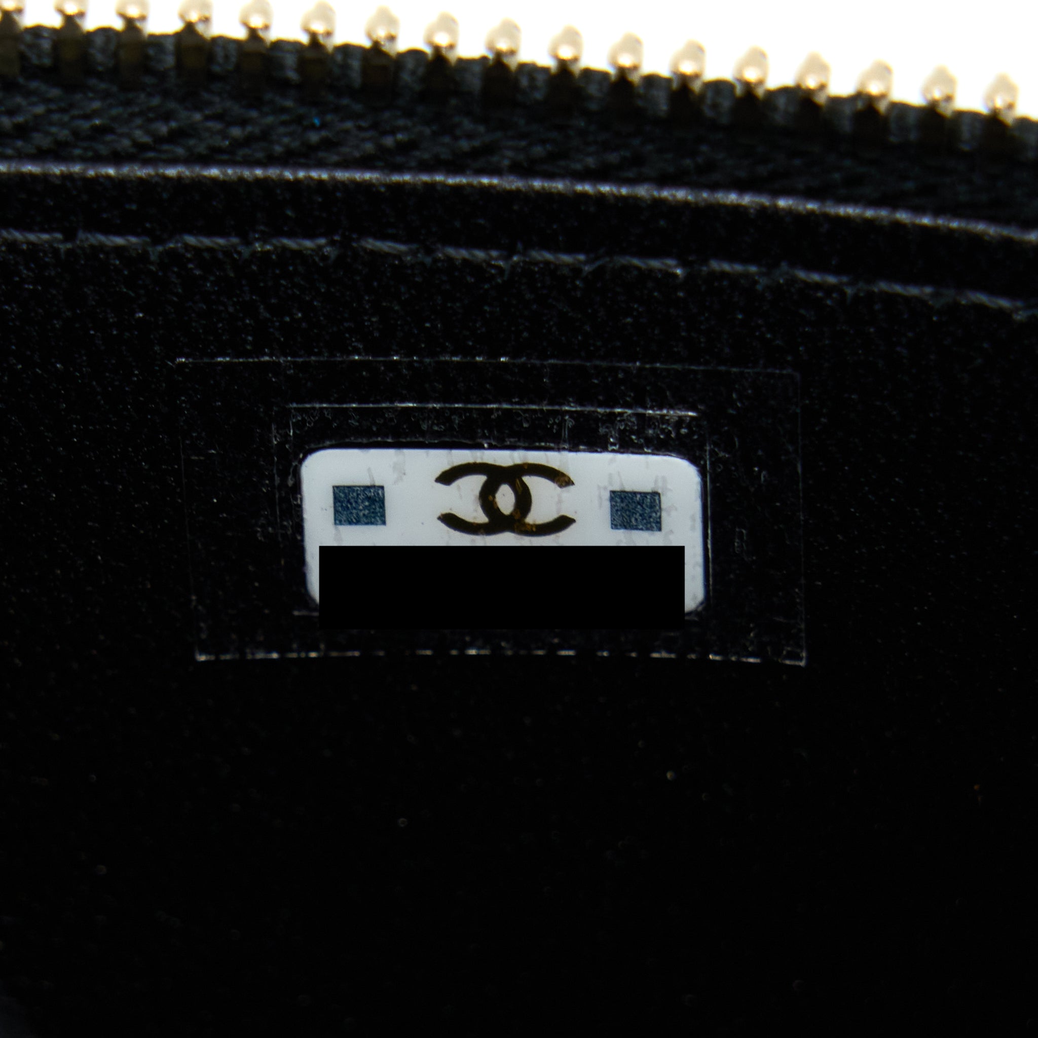 CHANEL 22A TOP HANDLE LONG VANITY WITH CHAIN LAMBSKIN BLACK LGHW (NEW VERSION)