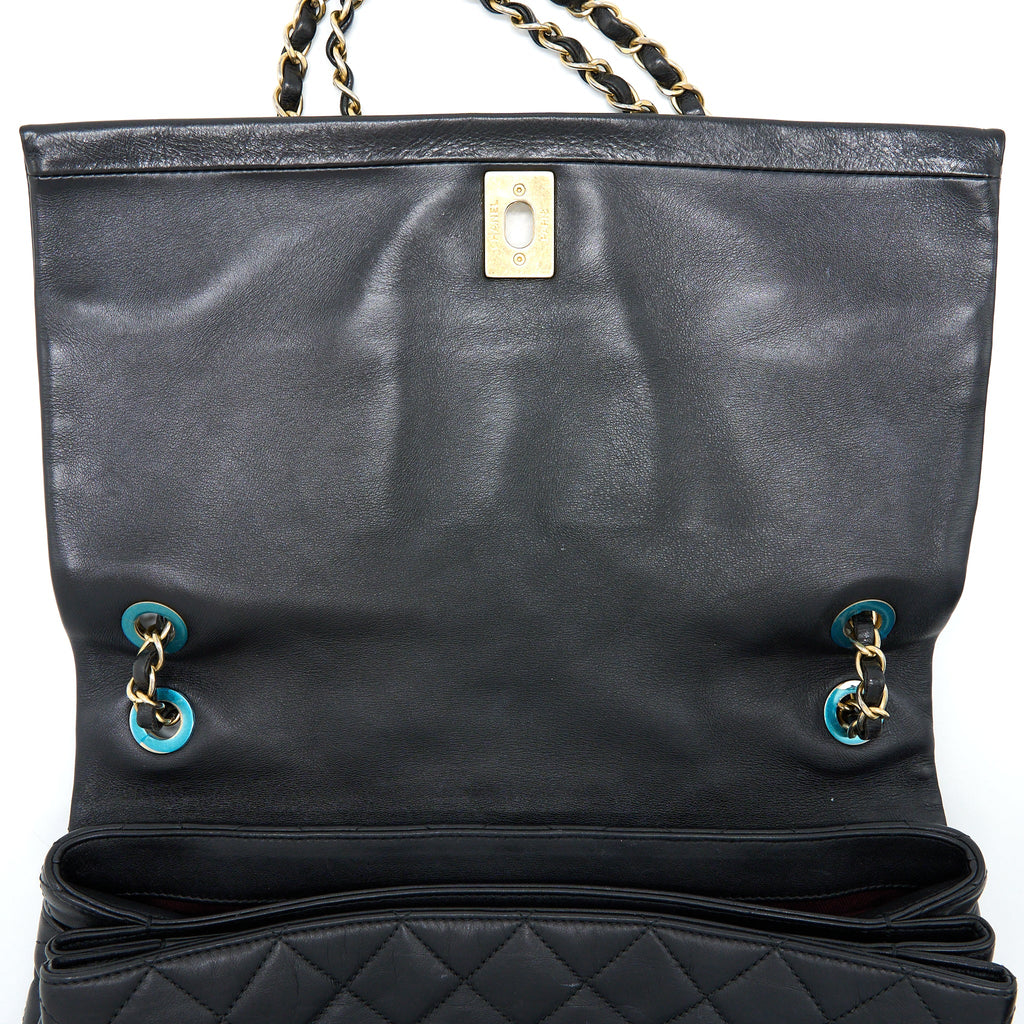 CHANEL QUILTED SEASONAL FLAP BAG BLACK GHW