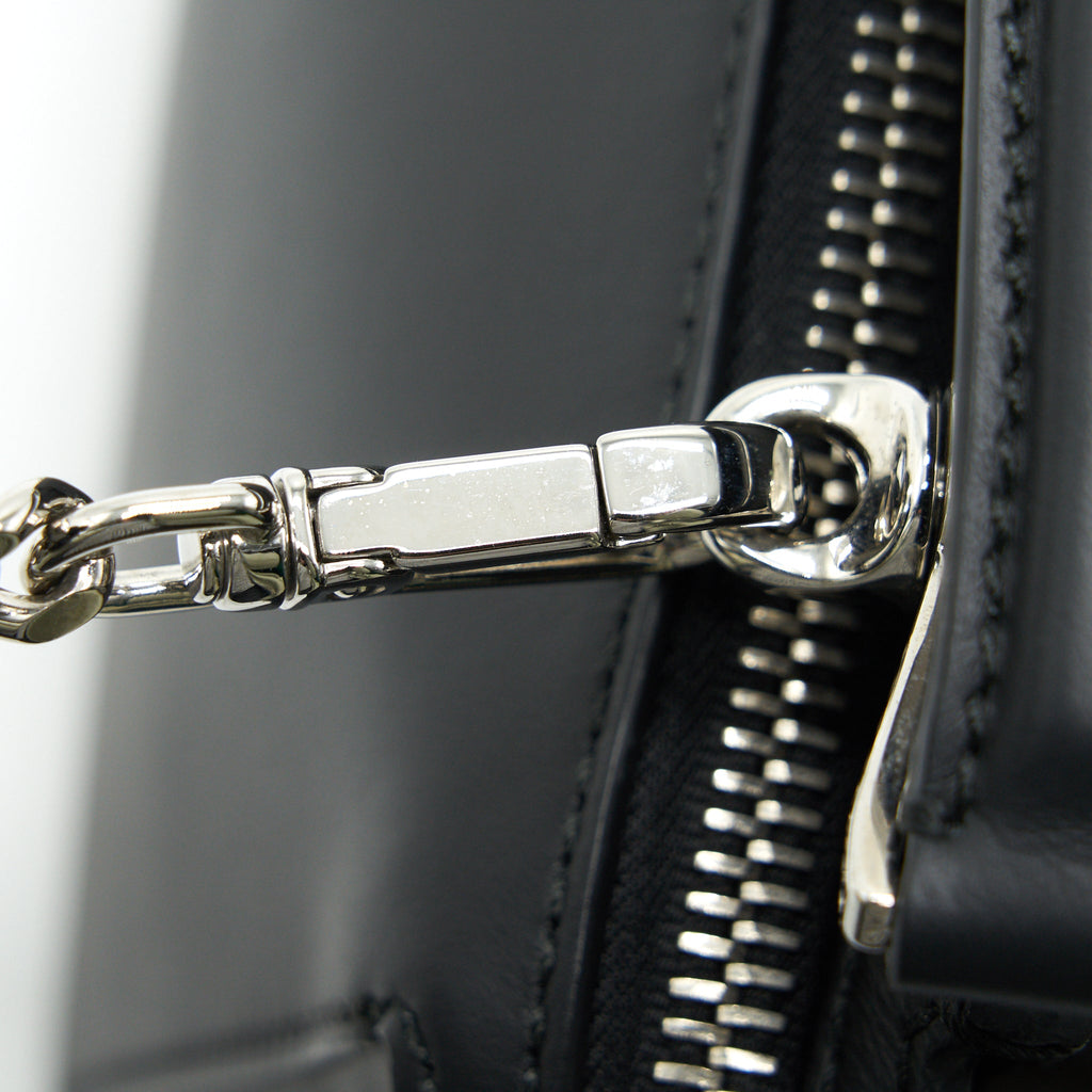 FENDI DOTCOM SHOULDER BAG BLACK WITH STITCH DETAILS
