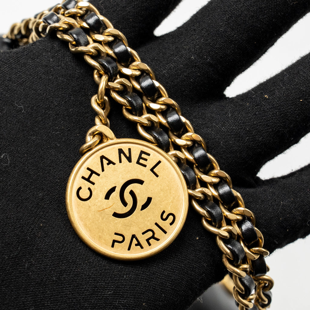CHANEL MINI 22 BAG CALFSKIN BLACK GHW (MICROCHIP)