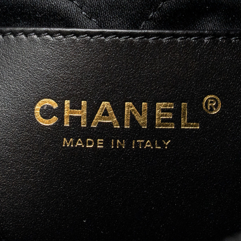 CHANEL MINI 22 BAG CALFSKIN BLACK GHW (MICROCHIP)