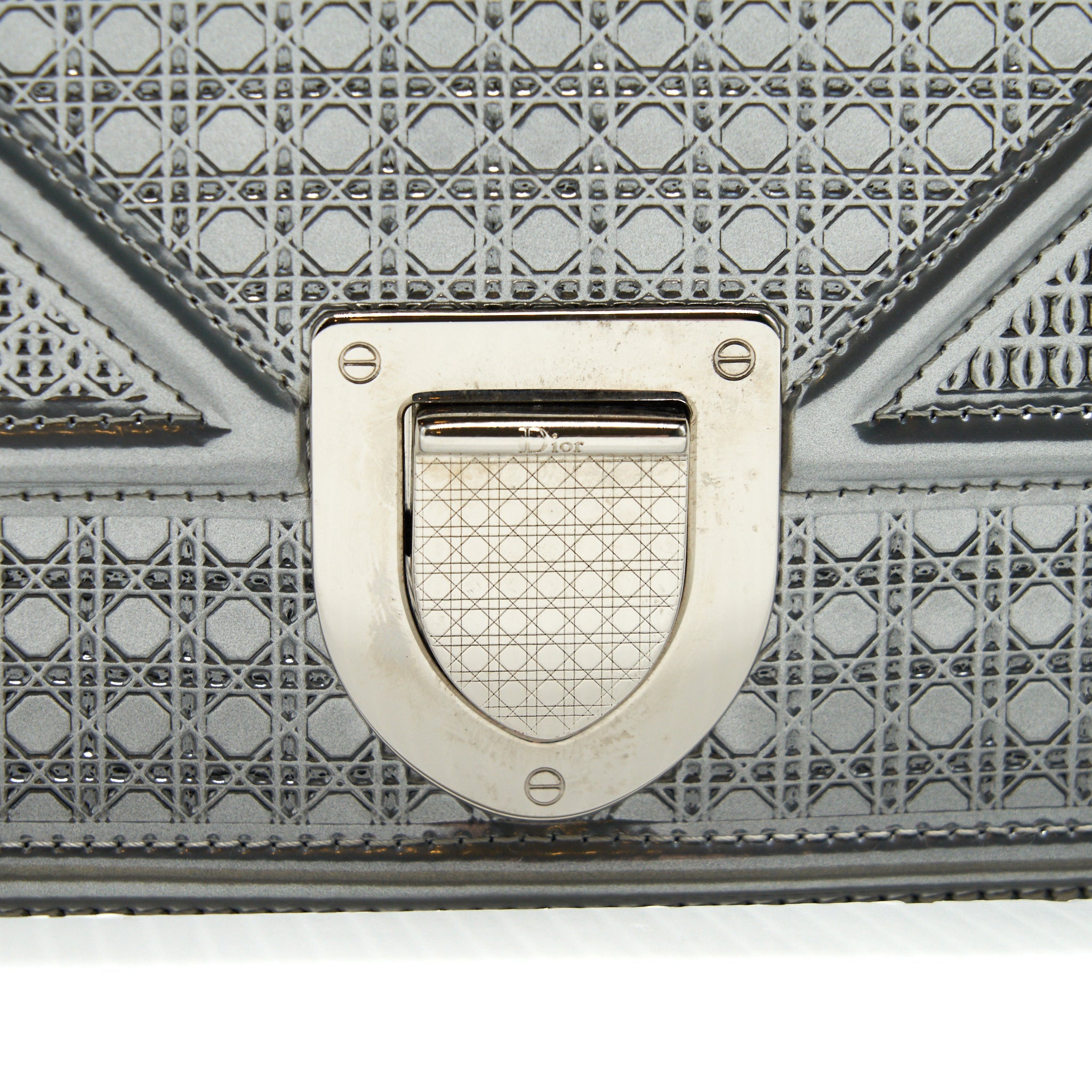 DIOR MEDIUM DIORAMA METALLIC SILVER SHW