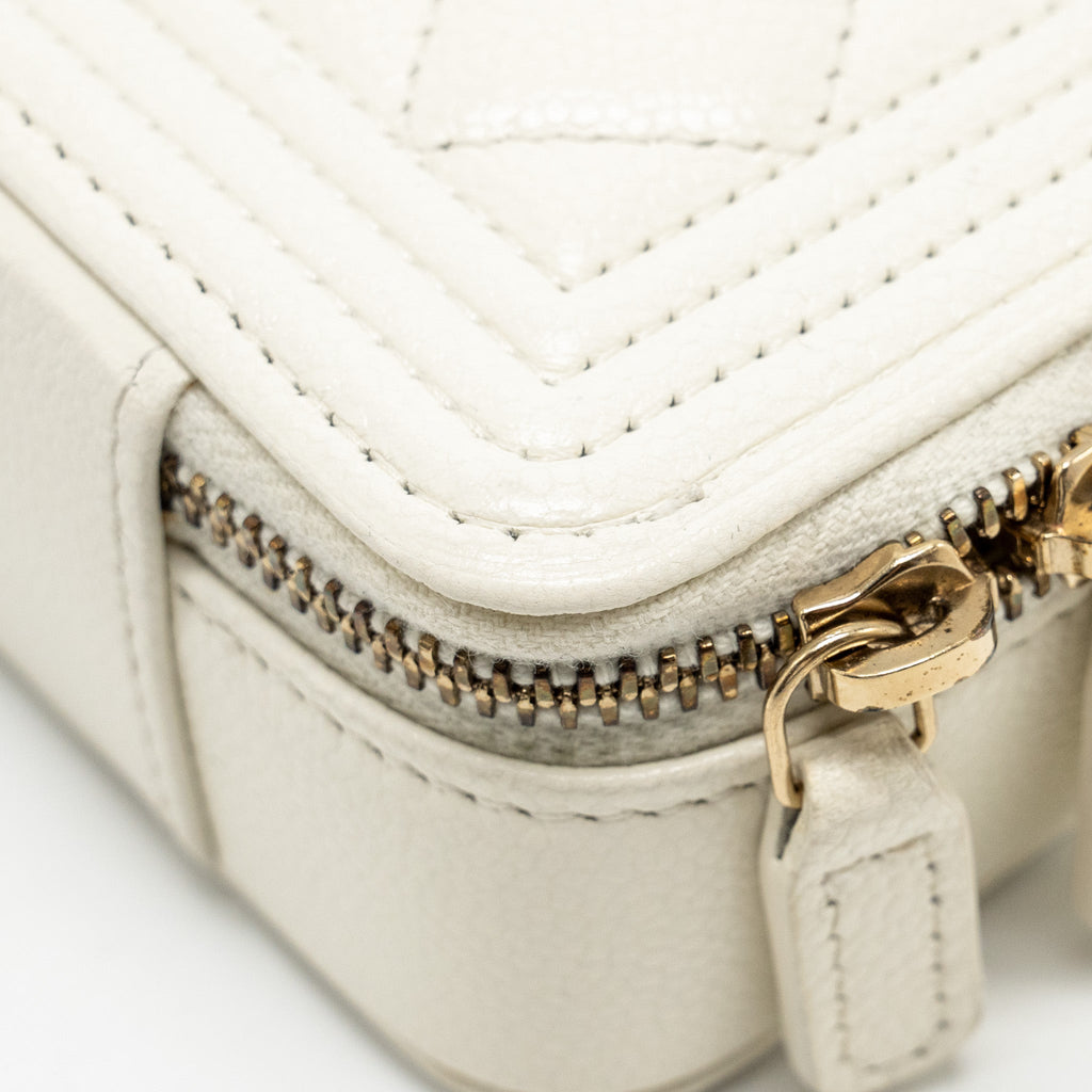 CHANEL BOY CHAIN CLUTCH CAVIAR WHITE GHW (MICROCHIP)