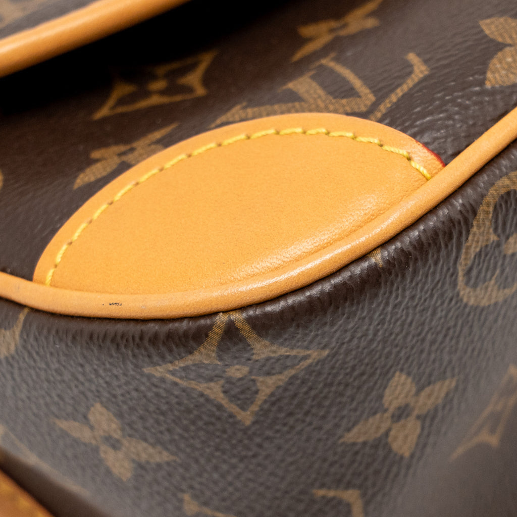 LOUIS VUITTON DIANE BAG MONOGRAM CANVAS GHW