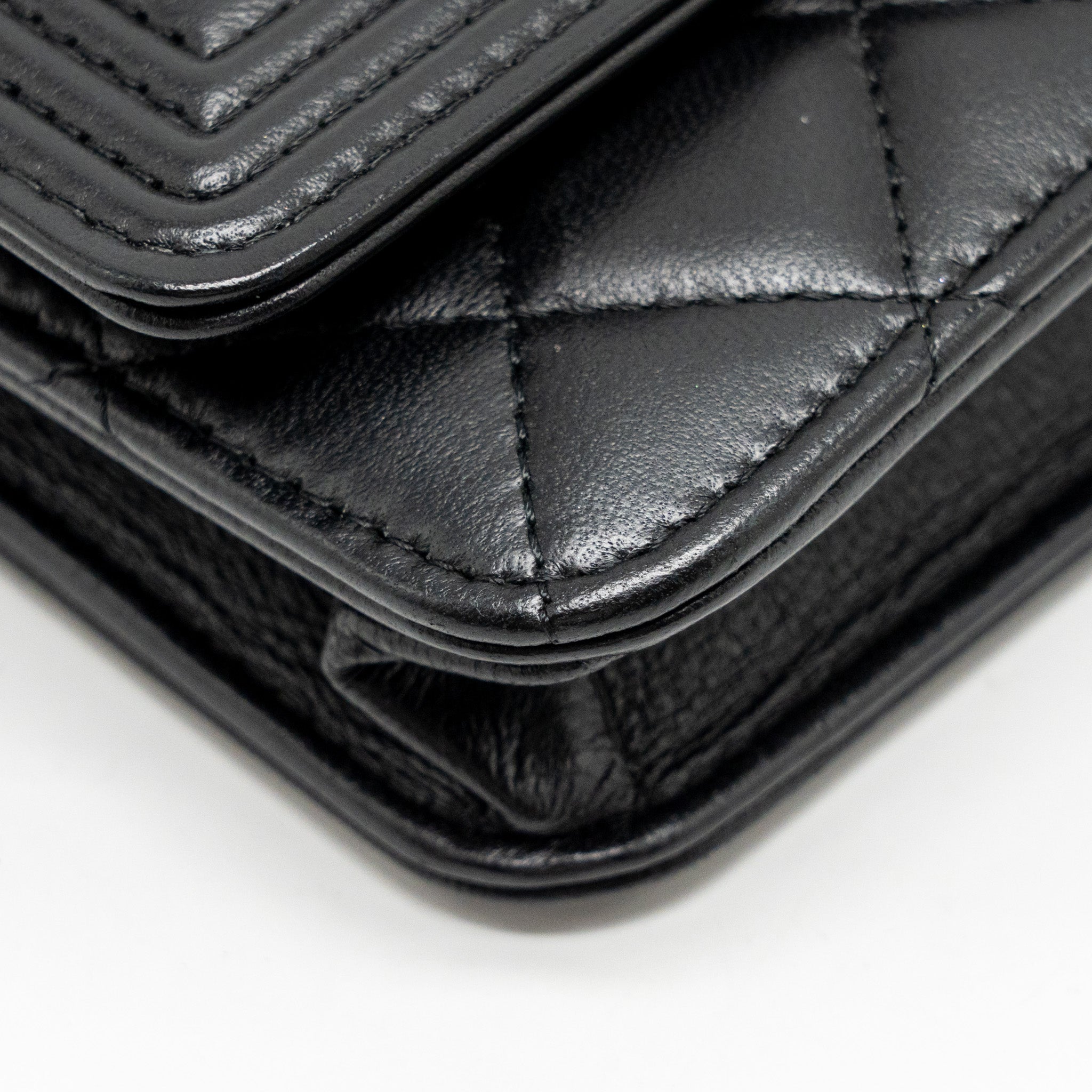 CHANEL BOY WALLET ON CHAIN LAMBSKIN BLACK GHW