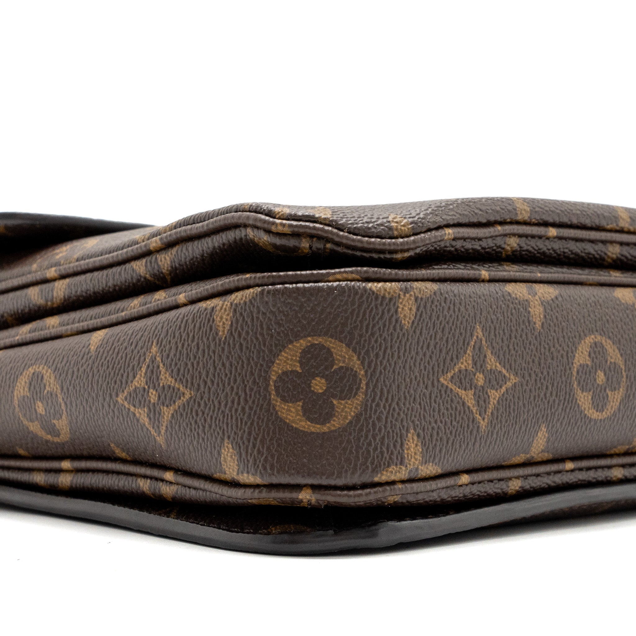 LOUIS VUITTON POCHETTE MÉTIS MONOGRAM CANVAS WITH GHW