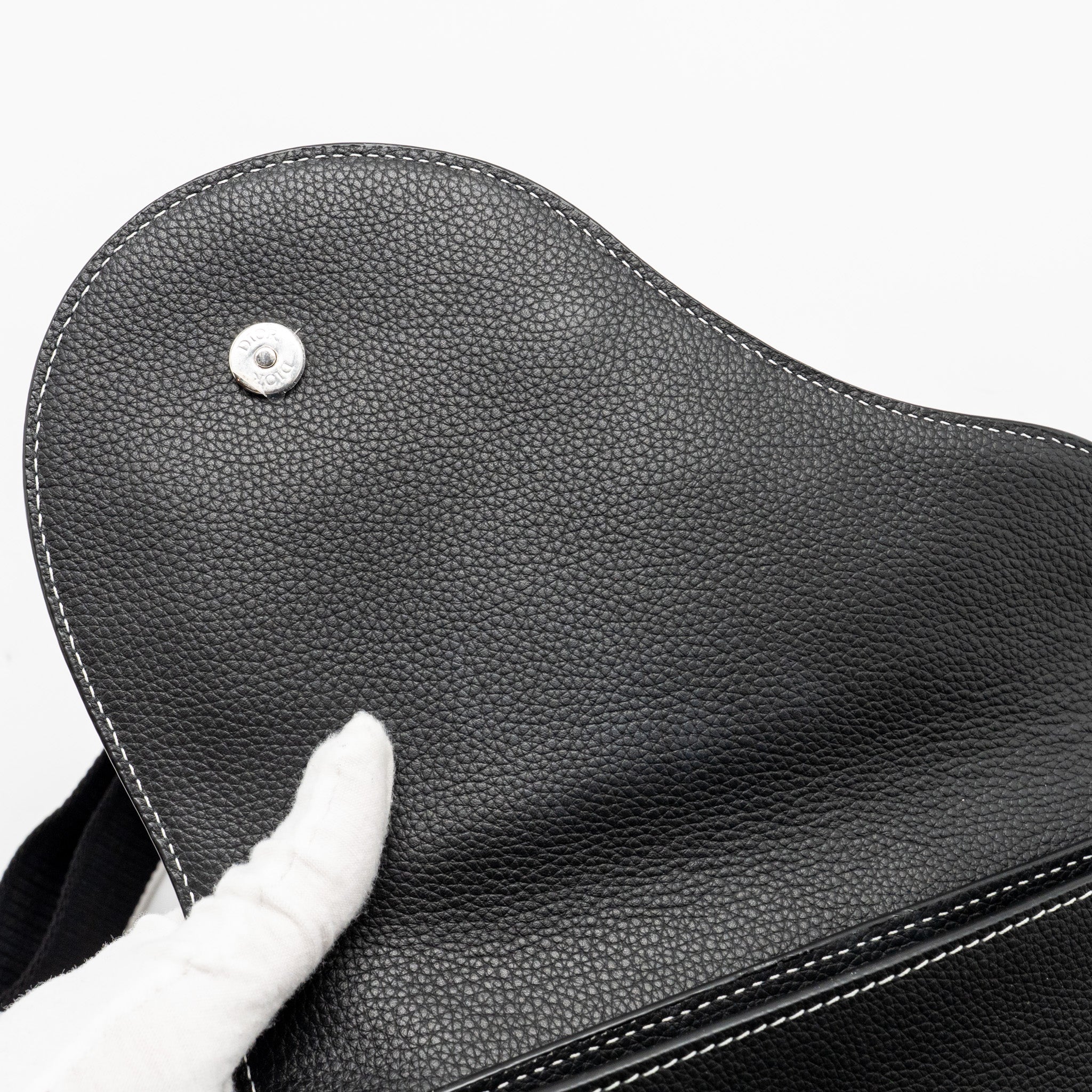 DIOR X KAWS POUCH SADDLE BAG LEATHER BLACK SHW
