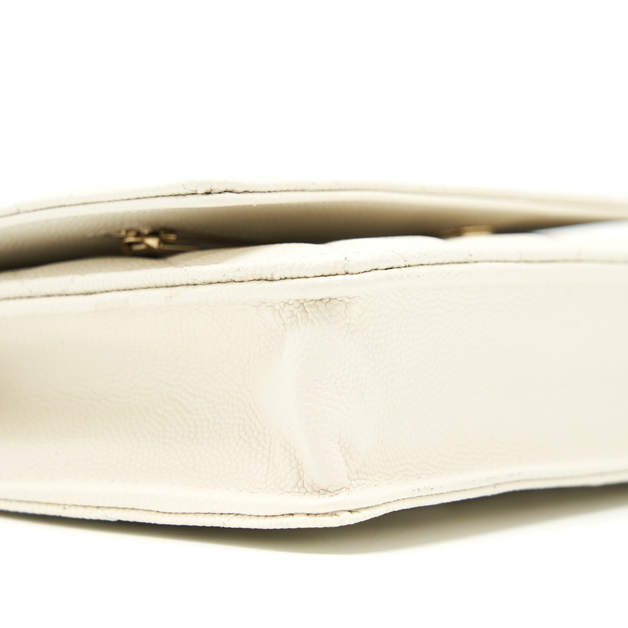 CHANEL CLASSIC WALLET ON CHAIN CAVIAR WHITE LGHW (MICROCHIP)