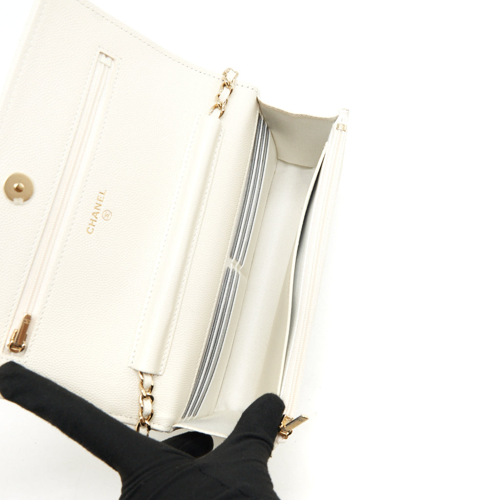 CHANEL CLASSIC WALLET ON CHAIN CAVIAR WHITE LGHW (MICROCHIP)